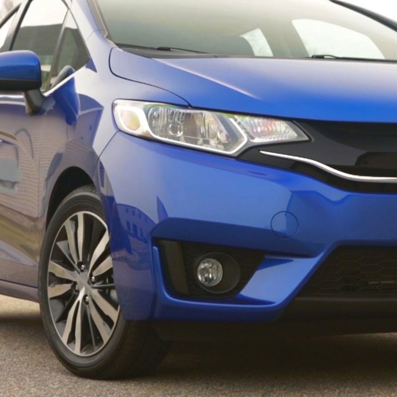 2015-2017 Honda Fit 12V/55W H11 Fog Lights Kit Chrome Housing/Clear Lens