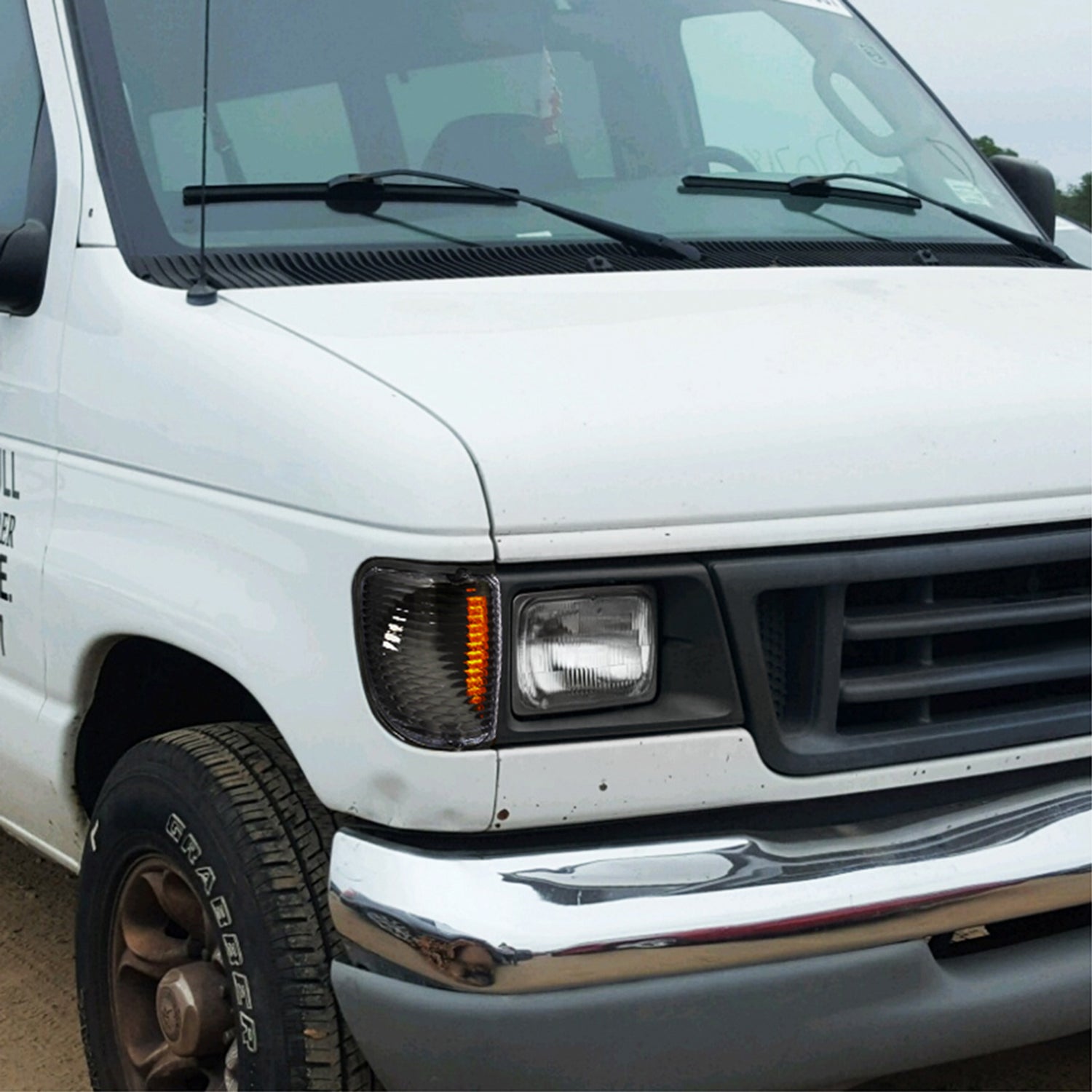 1992-2007 Ford E-Series Econoline Corner Lights Amber Reflectors Matt Black