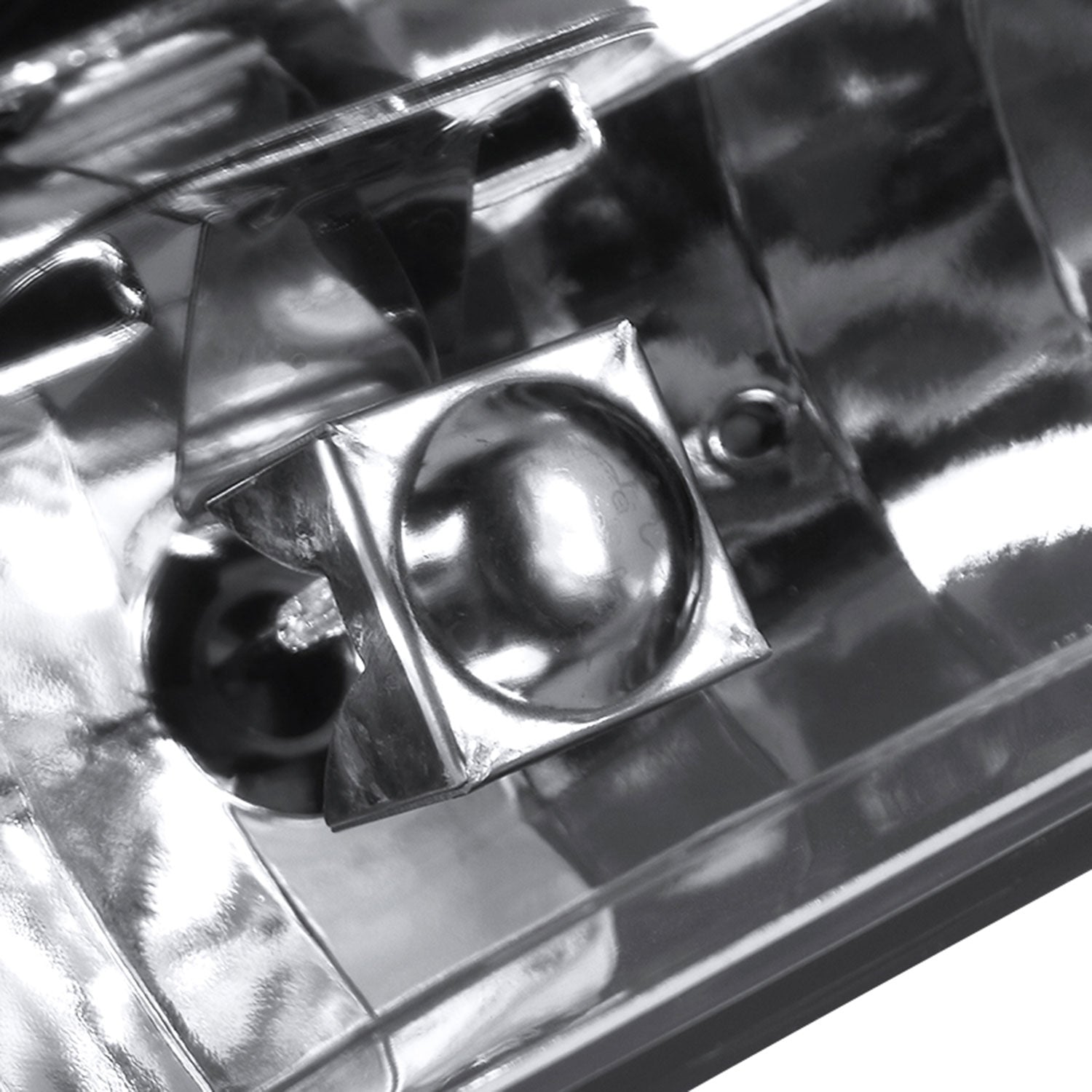 1999-2006 Chevy Silverado/Suburban/Tahoe 881 Fog Lights Mounting Brackets