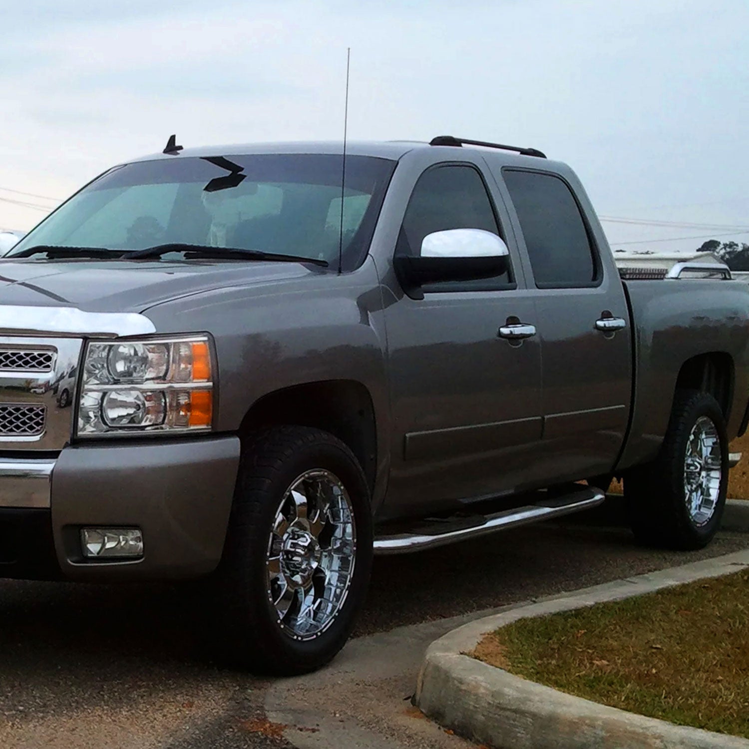 2007-2013 Chevy Silverado /Sierra Chrome Auto-Fold & Heated Side Mirror Driver
