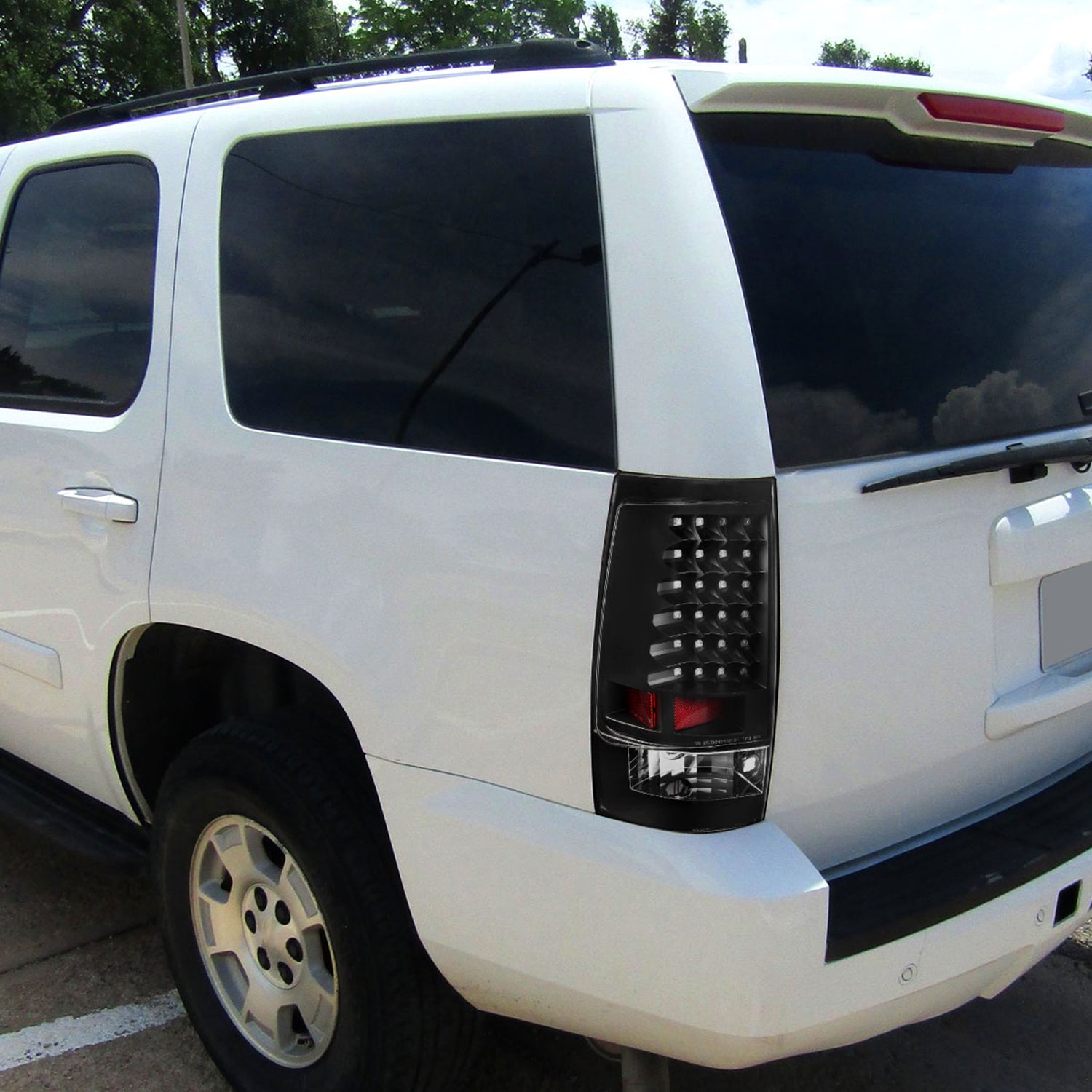 2007-2014 Chevy Tahoe/Suburban LED Tail Lights Matte Black/Clear Lens