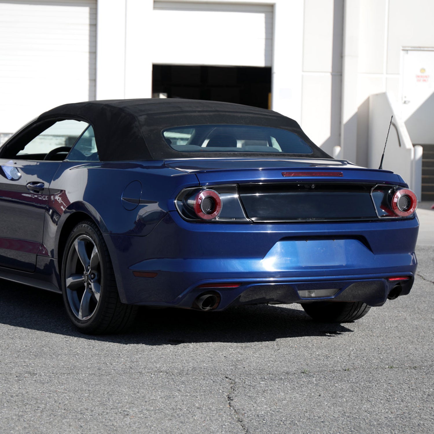 2015-2022 Ford Mustang Coupe/Convertible Red LED Bar Tail Lights Glossy Black