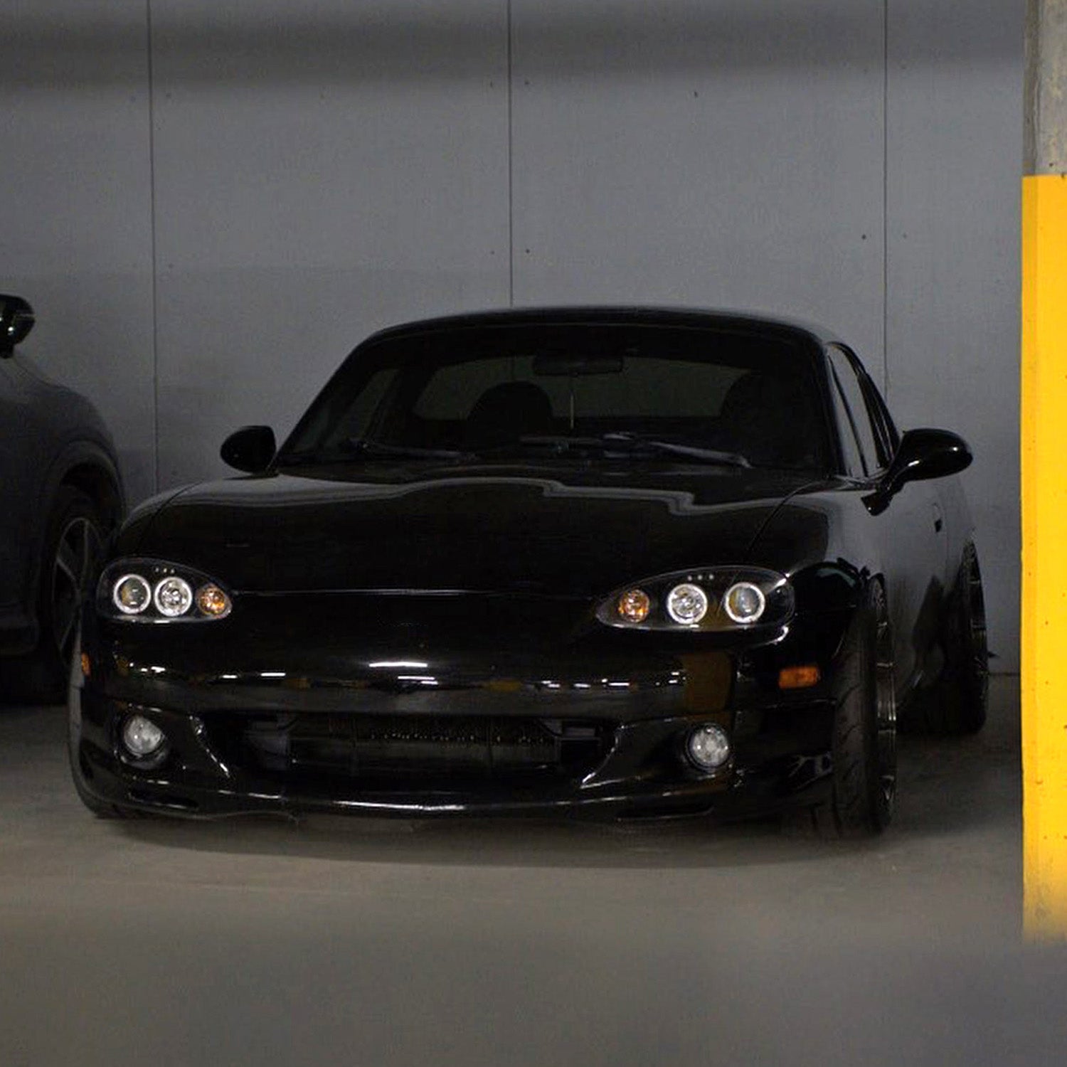 2001-2005 Mazda Miata MX-5 Dual Halo Projector Headlights Matte Black/Clear