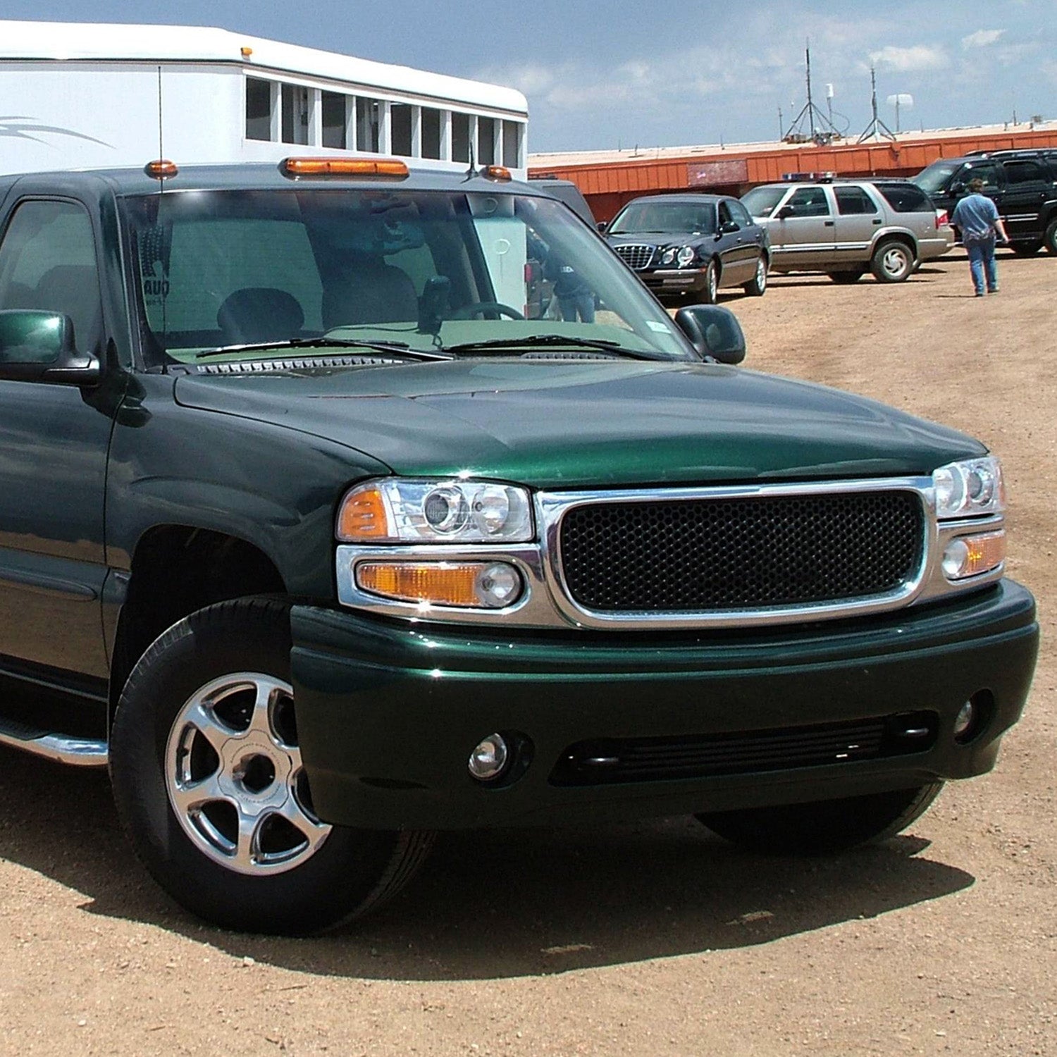 1999-2006 GMC Sierra/ 00-2006 Yukon XL Denali Turn Signal Bumper Lights Chrome