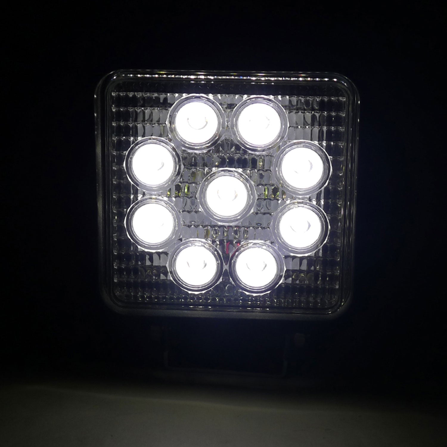 Universal Off Road 6000K Flood Beam 27W 9-LED Fog Light Black Alu Housing/Glass