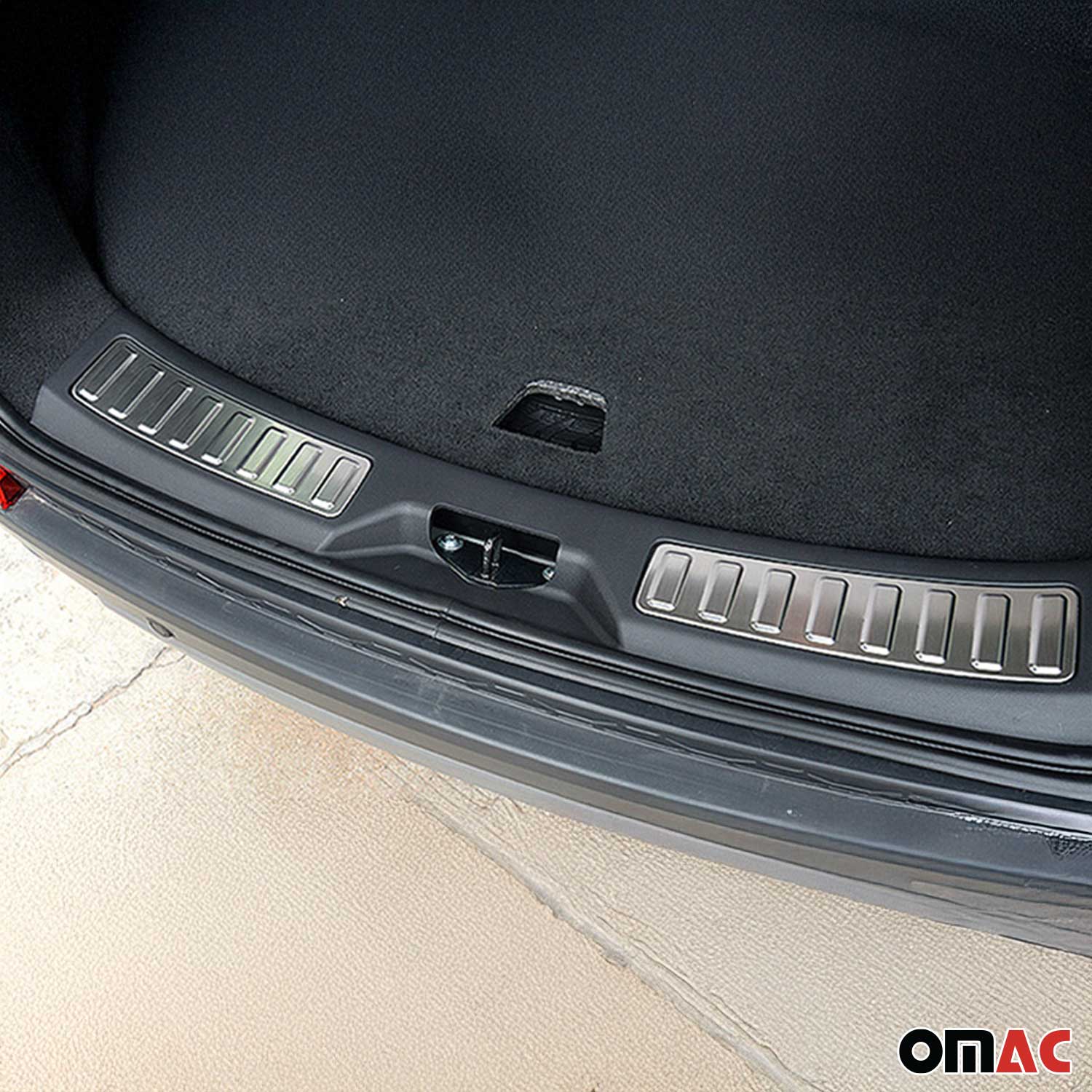 2015-2025 Land Rover Discovery Sport Trunk Sill Bumper Guard Stainless Steel 2 Pcs