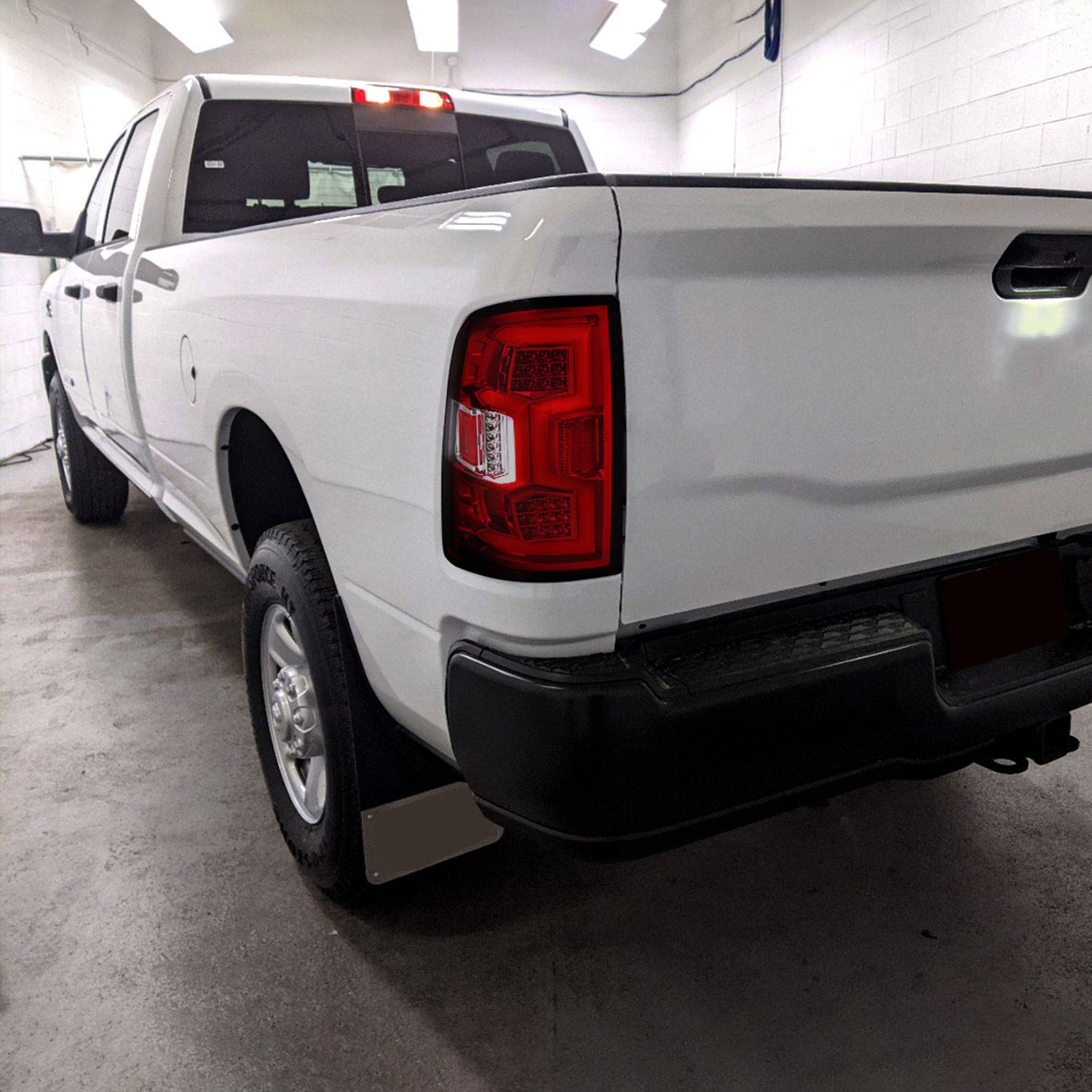 2019-2024 Dodge RAM 2500/3500 LED Sequential Signal Tail Lights Chrome/Red