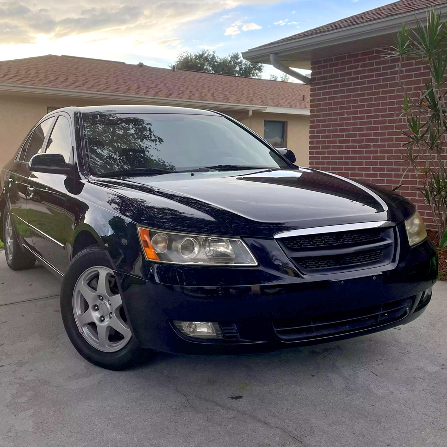 2006-2008 Hyundai Sonata Projector Style Headlights Matte Black/Clear Lens