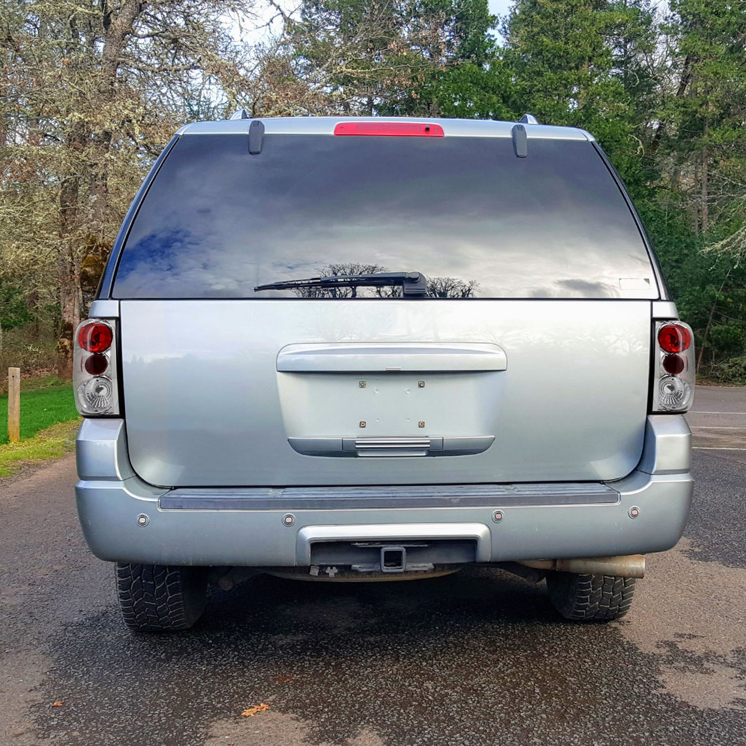 2003-2006 Ford Expedition Tail Lights Chrome Housing/Clear Lens