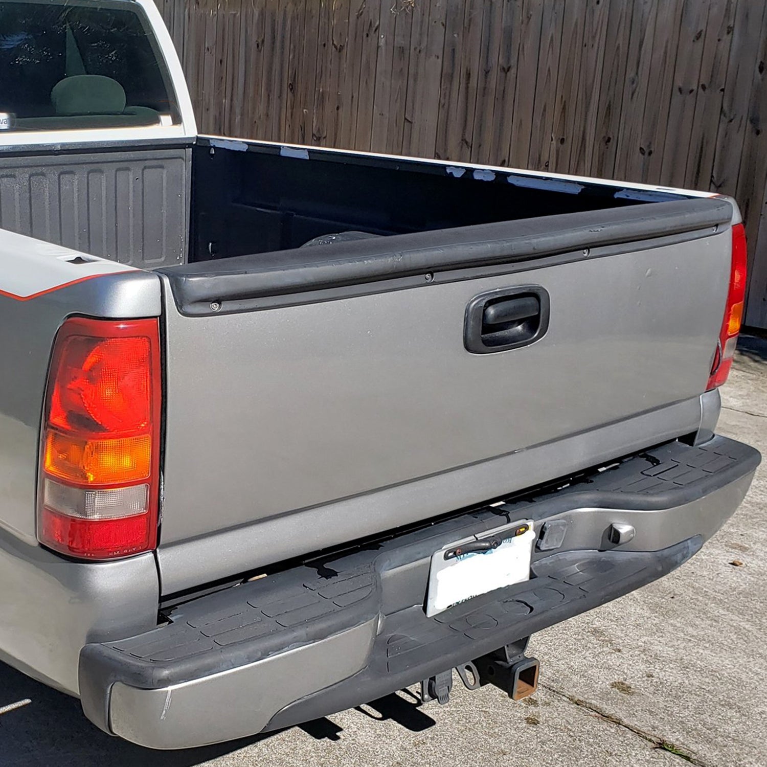 1999-2007 Chevy Silverado/GMC Sierra SLT SLE BLS Tailgate Protector Spoiler