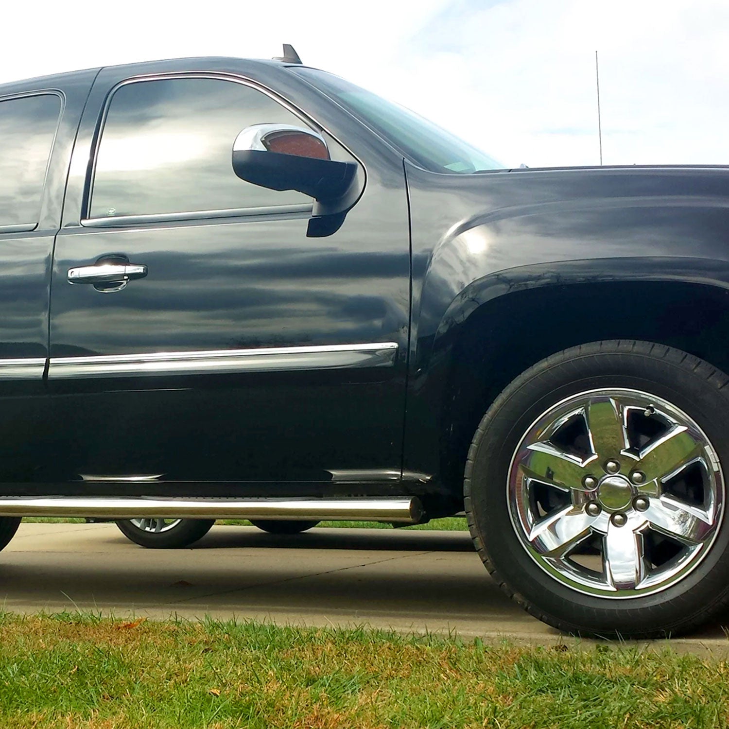 2007-2013 Chevy Silverado GMC Sierra Auto-Fold & Heated Side Mirror Passenger