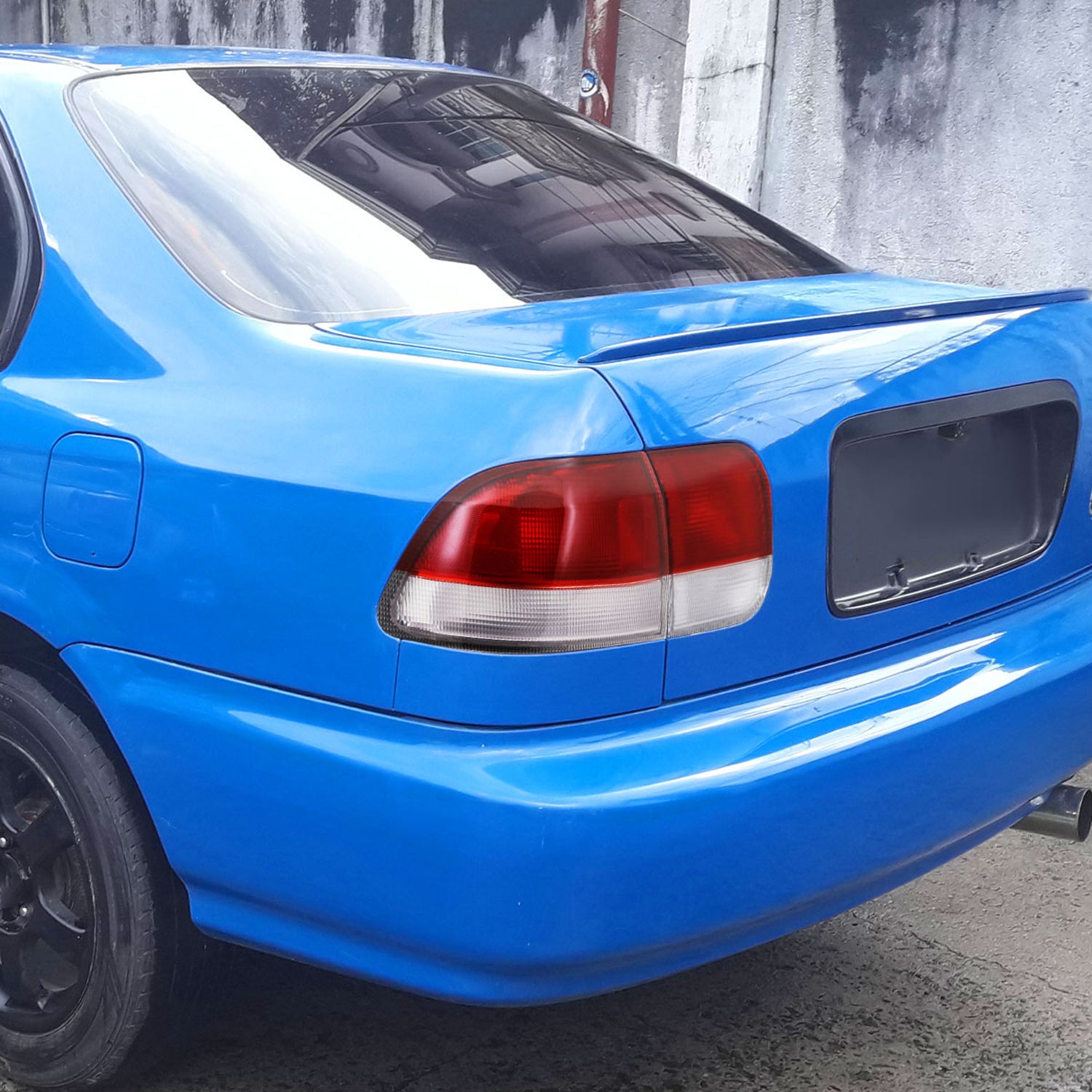 1996-1998 Honda Civic Sedan Tail Lights w/ Bulbs Chrome/Red Clear Lens