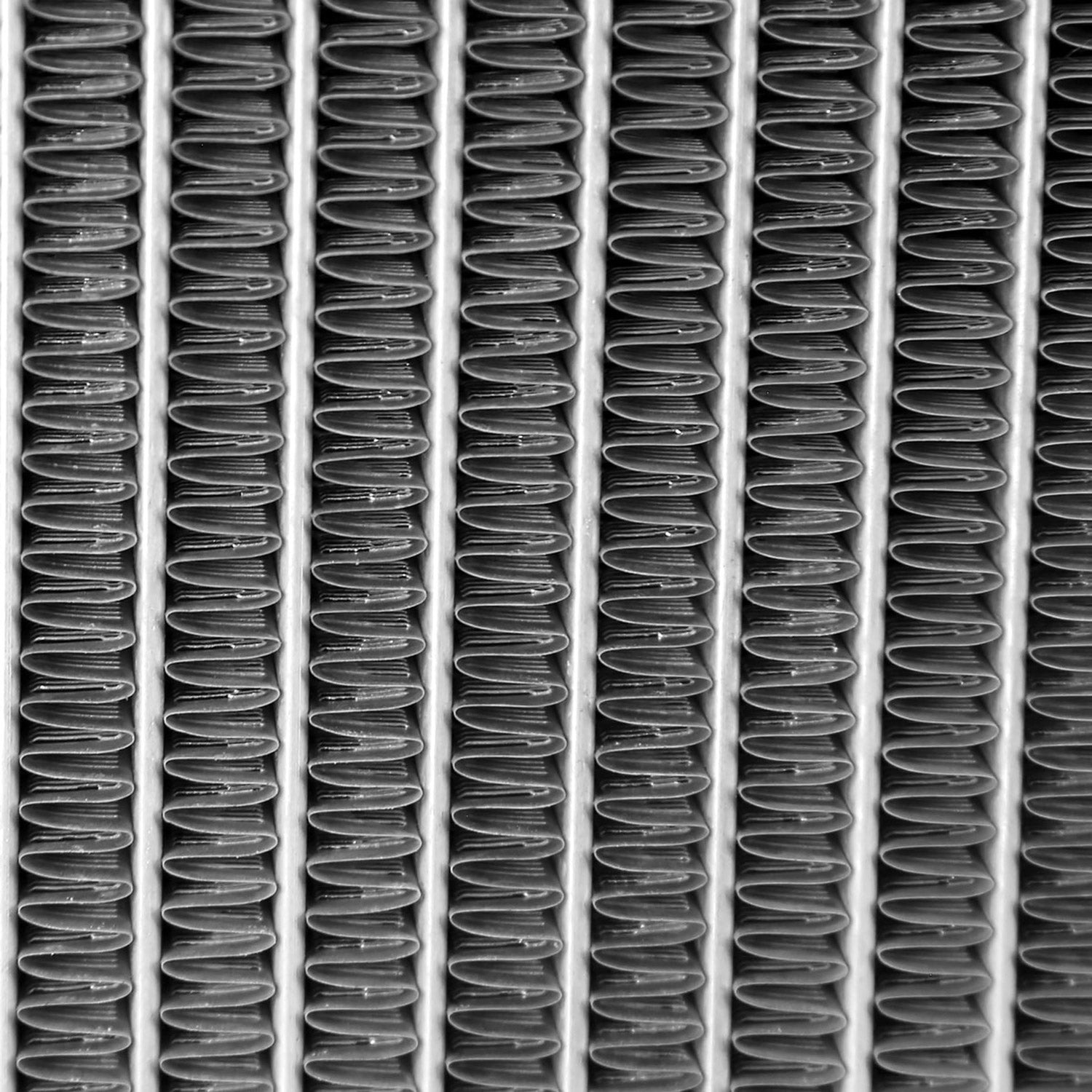 1991-2001 Jeep Cherokee/Comanche 2.5L/4.0L Alu 3-Row Performance Radiator