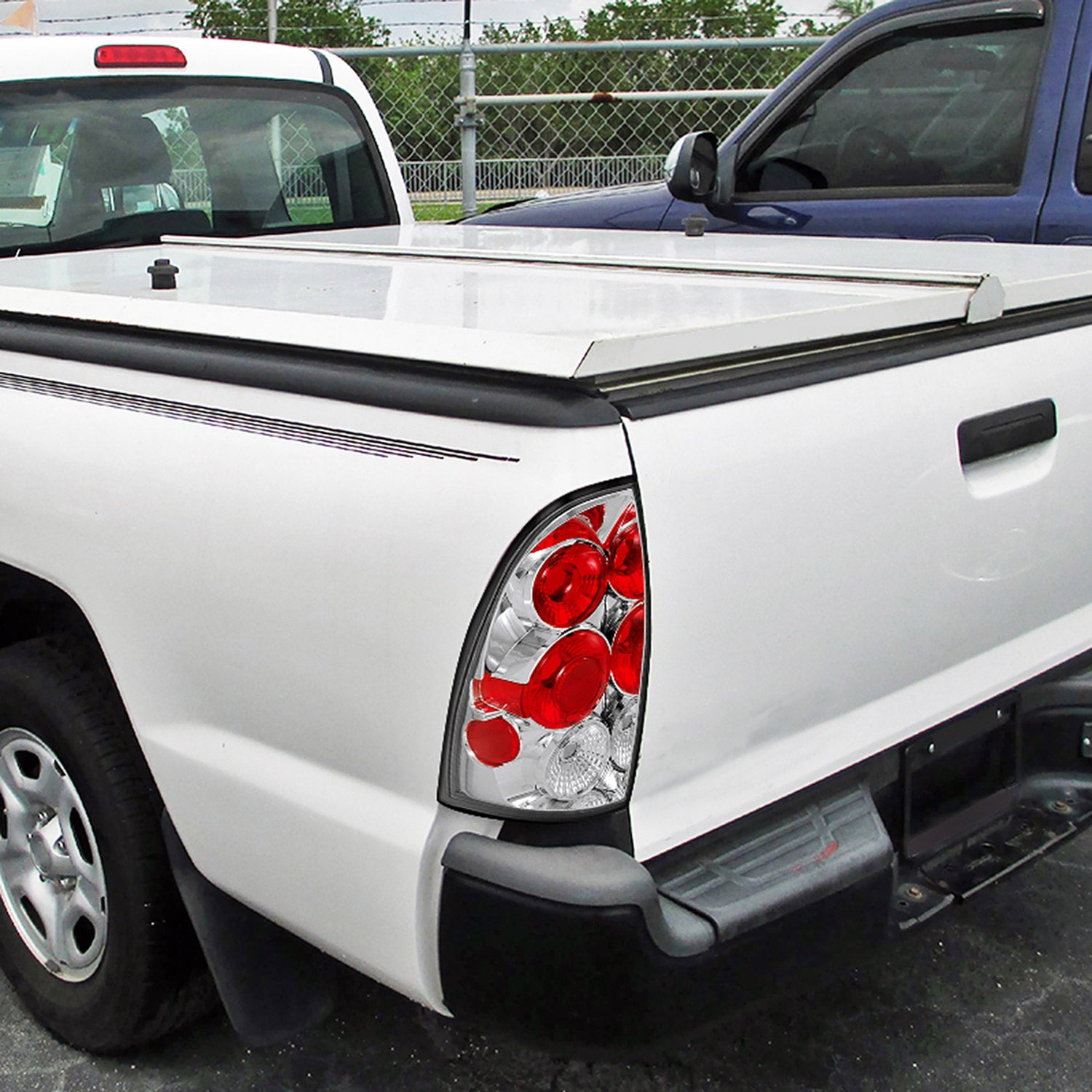 2005-2008 Toyota Tacoma Tail Lights Chrome Housing/Clear Lens