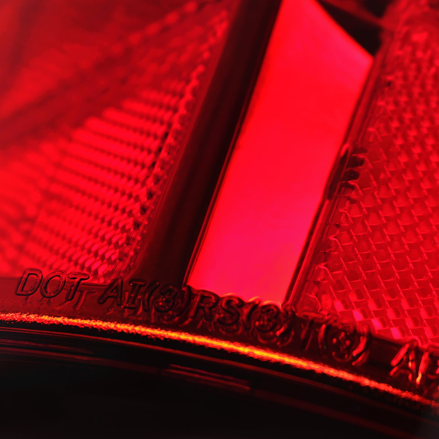 2000-2006 Chevy Suburban/Tahoe GMC Yukon/Yukon XL Tail Lights Chrome/Red Clear