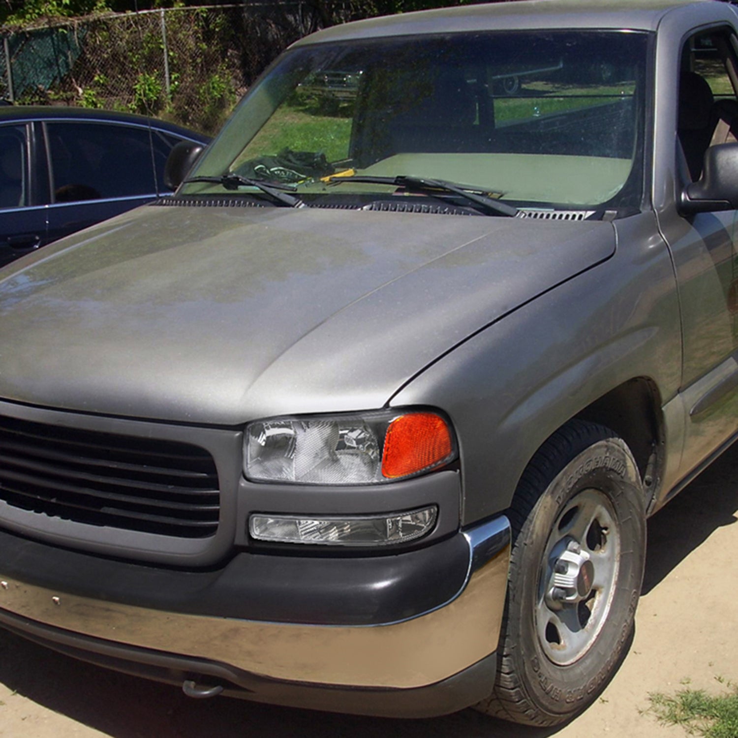 1999-2007 GMC Sierra/ Yukon/Yukon XL Factory Crystal Headlights Amber & Chrome