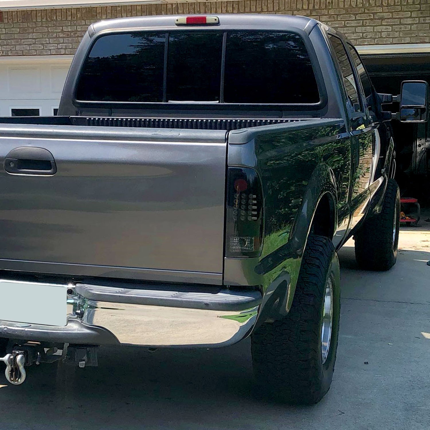 1997-2007 Ford F-150/F-250/350/450/550 LED Tail Lights Glossy Black/Smoke