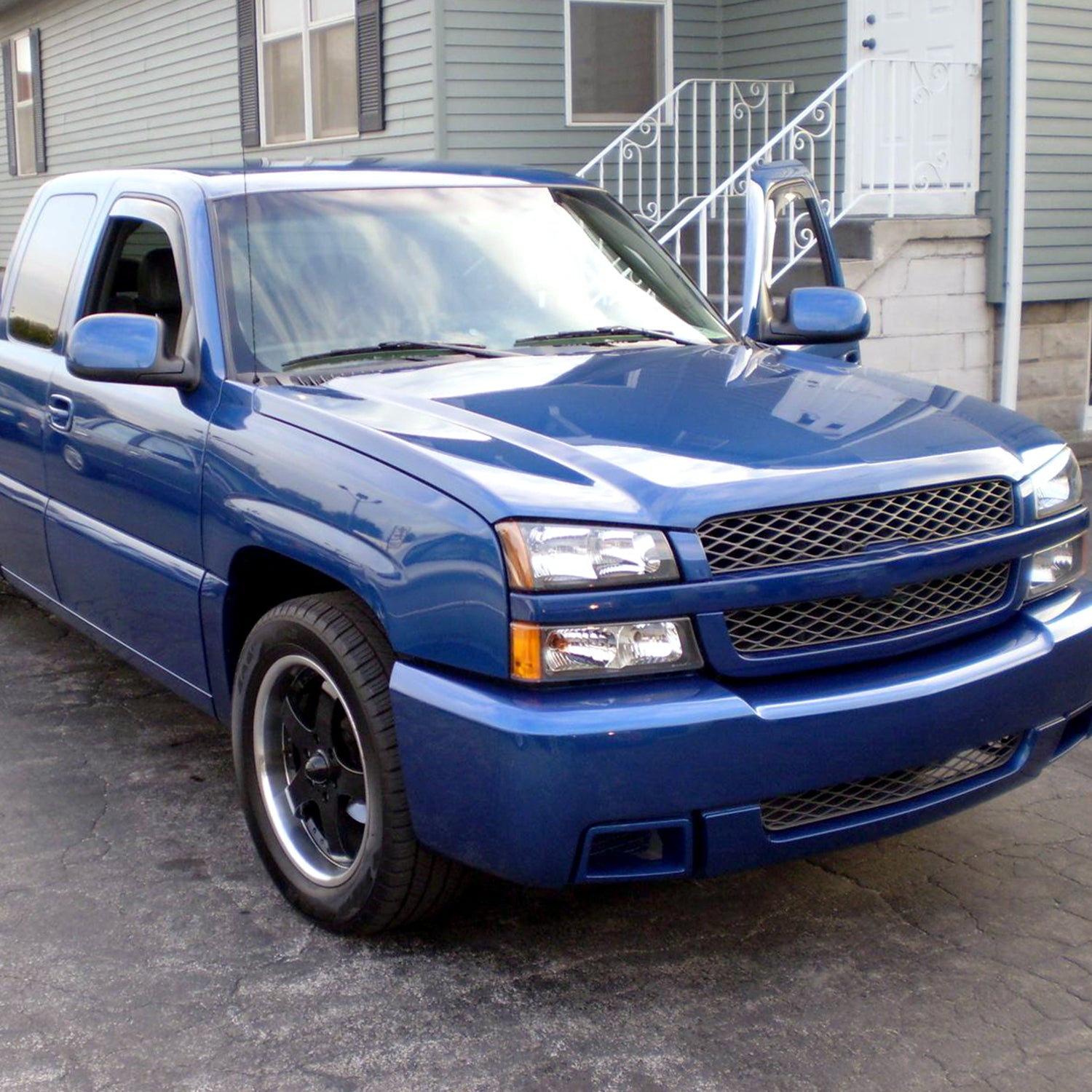 2002-2007 Chevy Silverado/Avalanche Bumper Lights Matte Black/Clear Lens