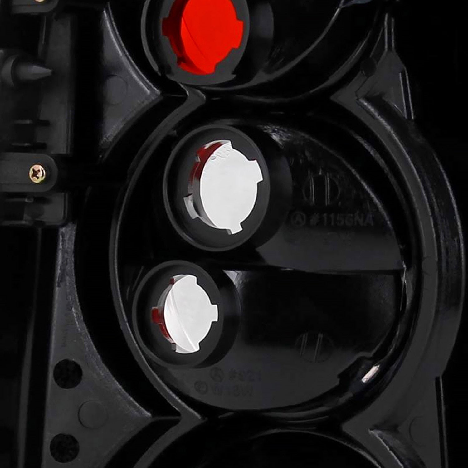 2004-2009 Hyundai Tucson Tail Lights Chrome Housing/Clear Lens