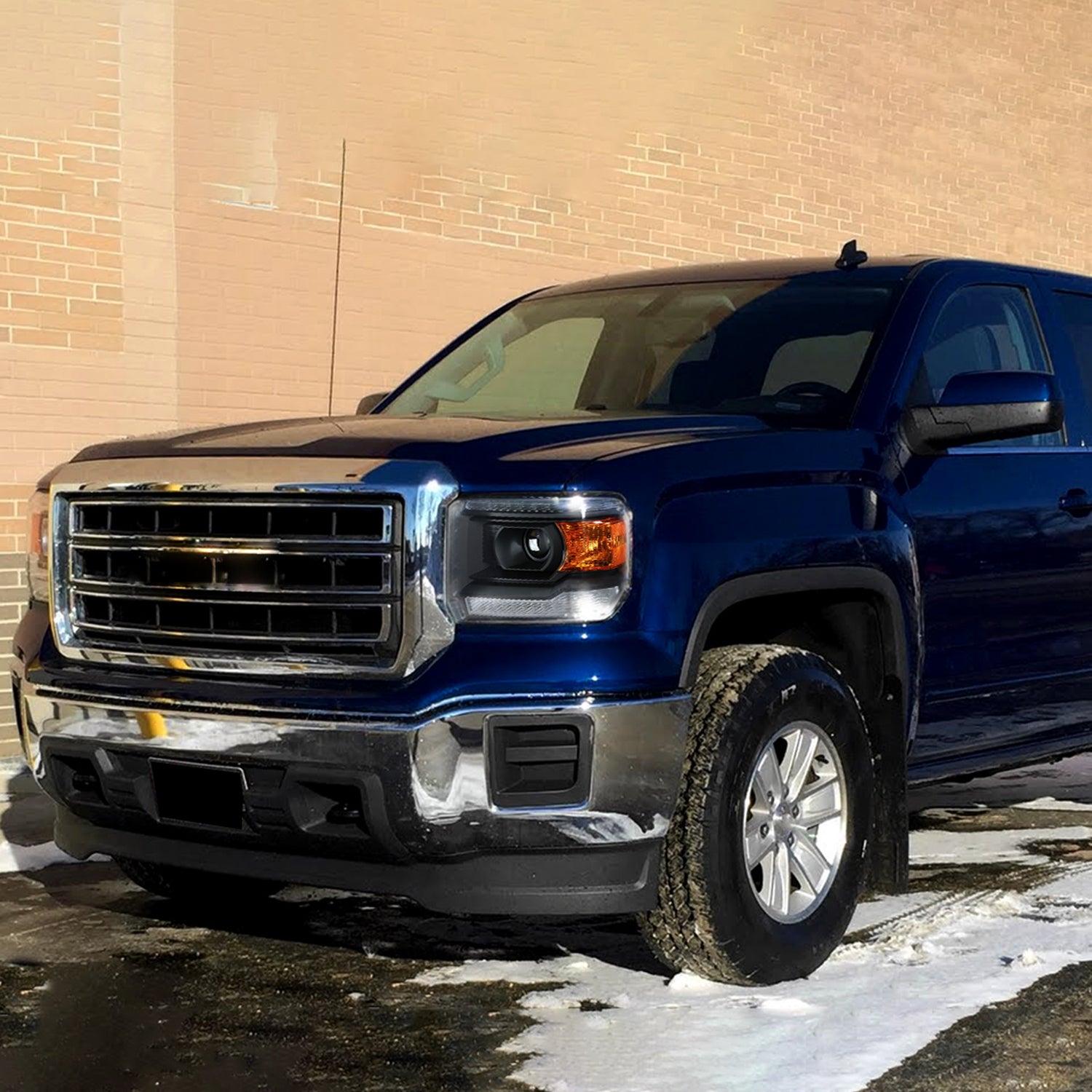 2014-2019 GMC Sierra LED Light Strip Projector Headlights Matte Black/Clear