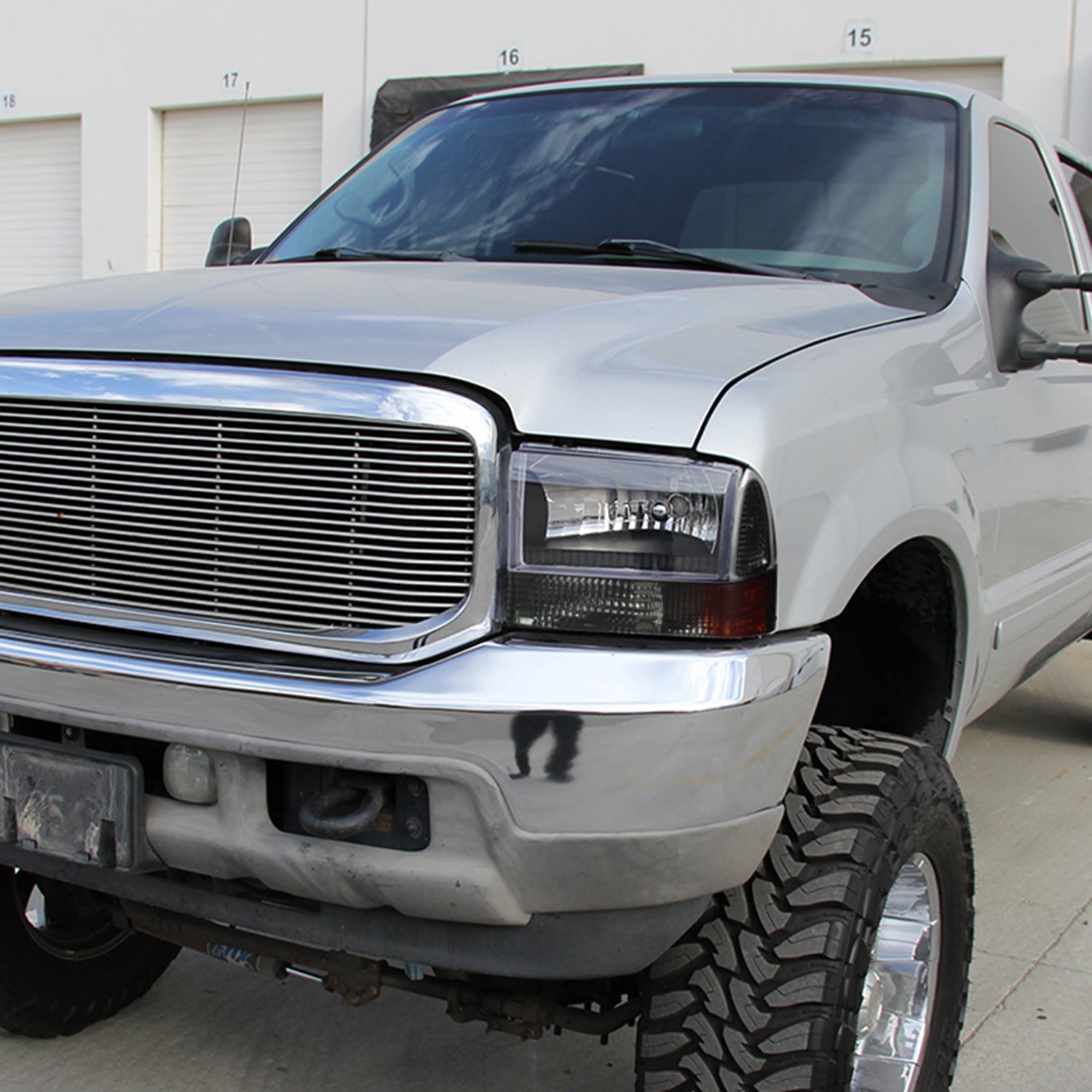 1999-2004 Ford F-250/350/450/550/Excursion Corner Lights Glossy Black/Smoke