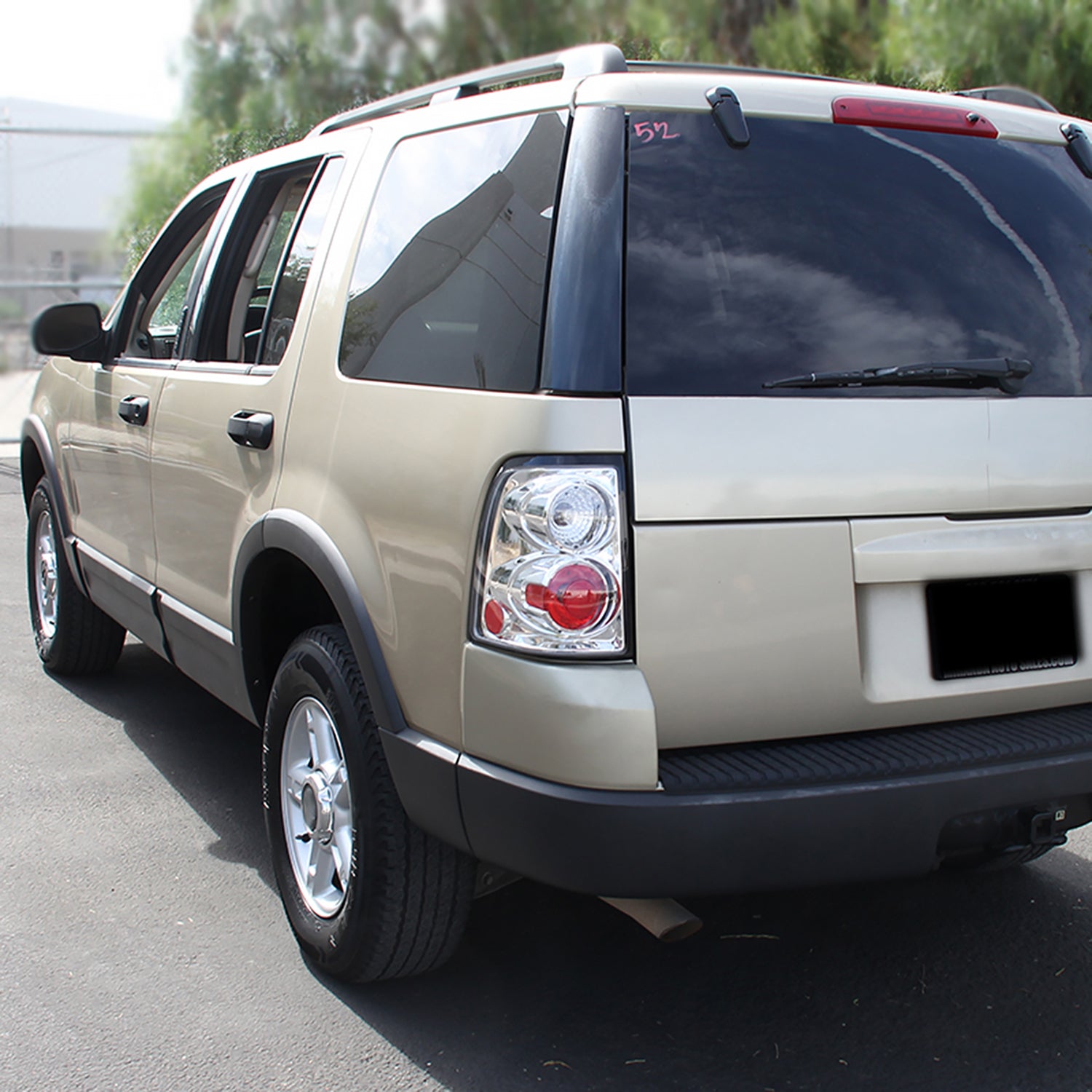 2002-2005 Ford Explorer Tail Lights Chrome Housing/Clear Lens