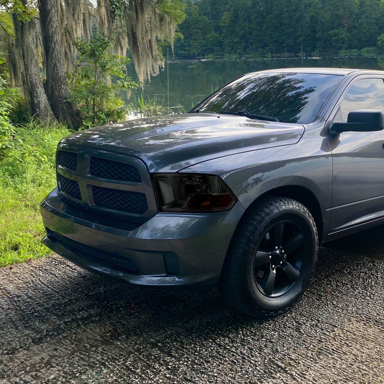 2009-2018 Dodge RAM 1500 / RAM 2500 3500 Factory Dual Headlights Smoke