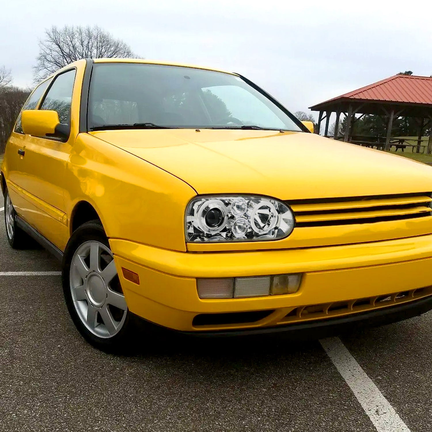 1993-1998 VW Golf Mk3/Cabrio Dual Halo Projector Headlights Chrome/Clear