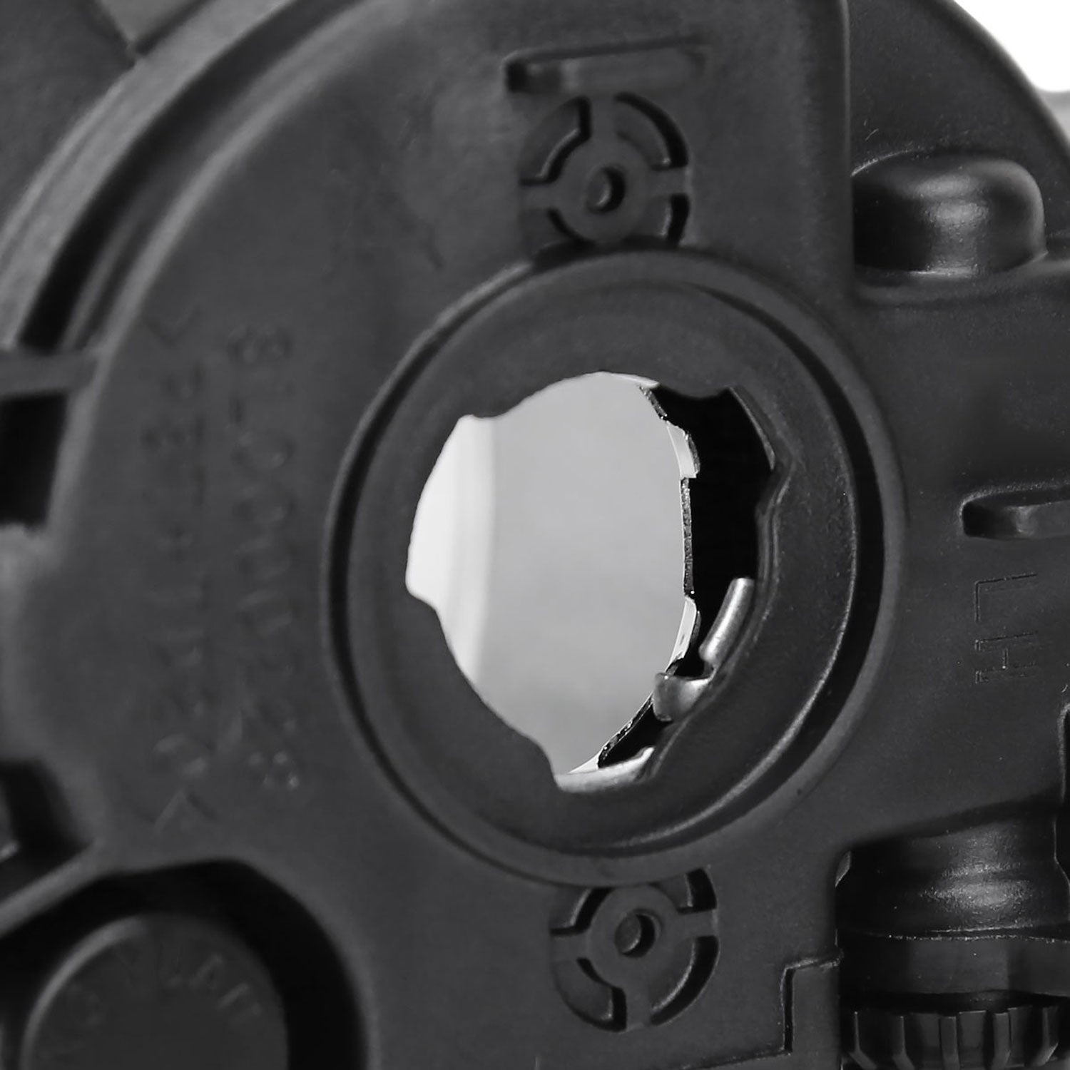 2012-2014 Nissan Versa H11 Fog Lights Kit Switch & Wiring Harness Chrome/Clear