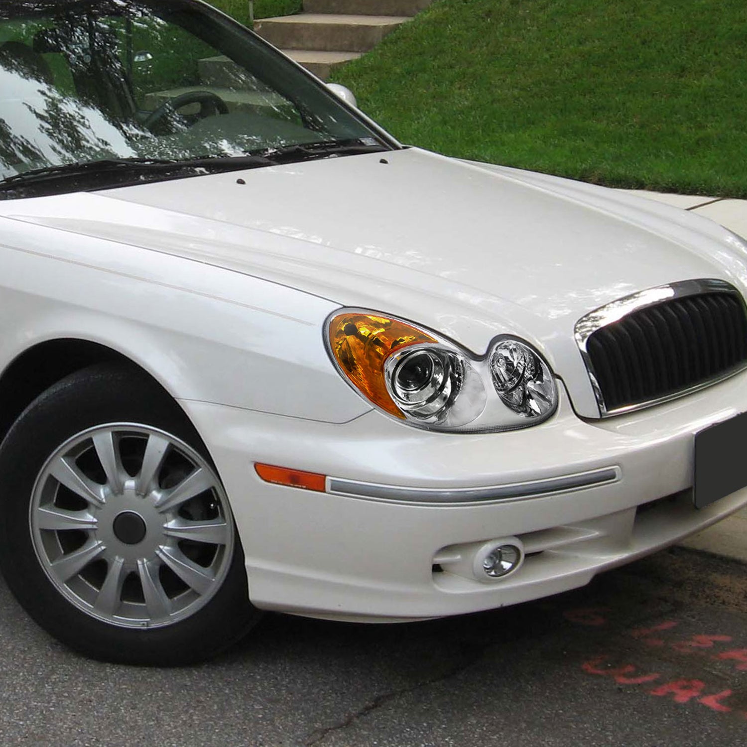 2002-2005 Hyundai Sonata Projector Headlights Chrome Housing/Clear Lens