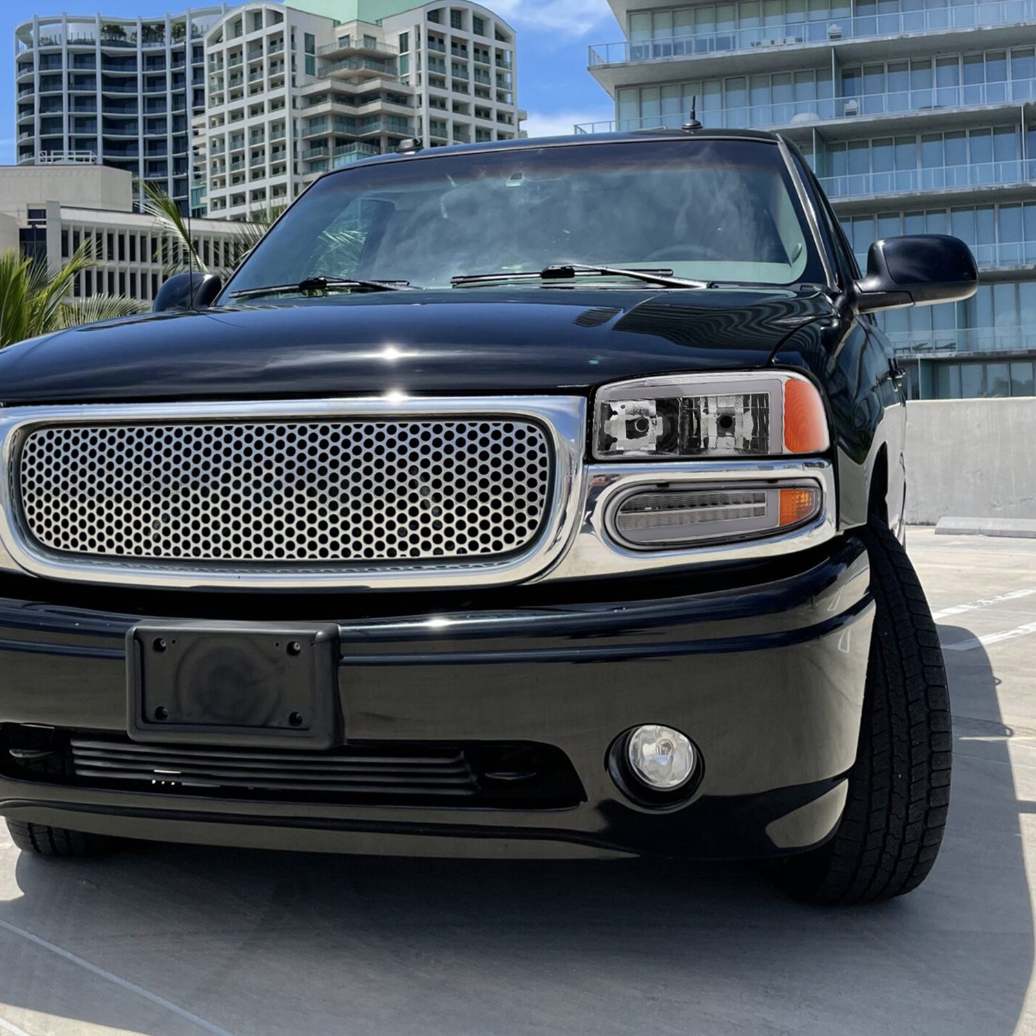 1999-2006 GMC Sierra Sierra Yukon/XL Headlights & Signal Bumper Lights Chrome