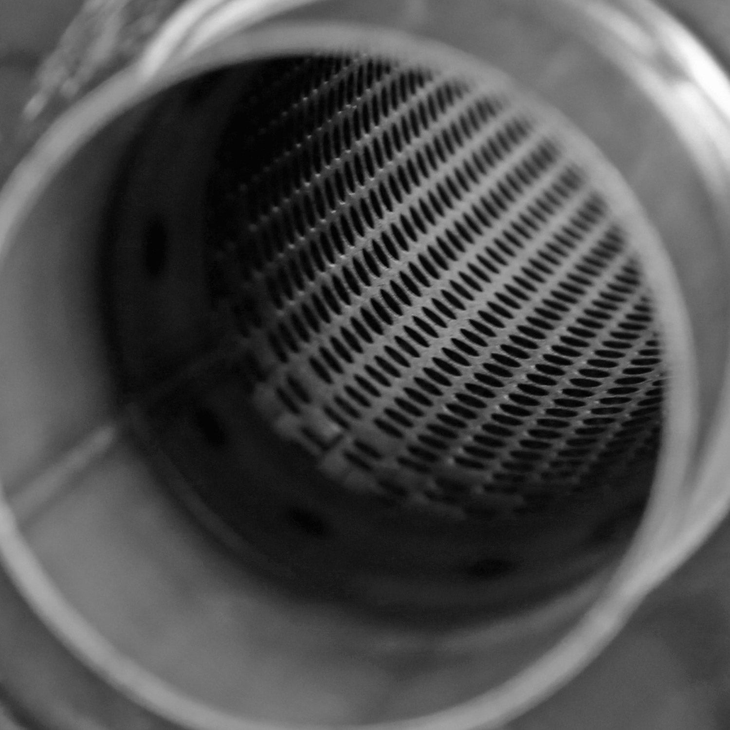 Universal 2.5" Inlet/4" Outlet Stainless Steel Muffler w/ Fireball Style Tip