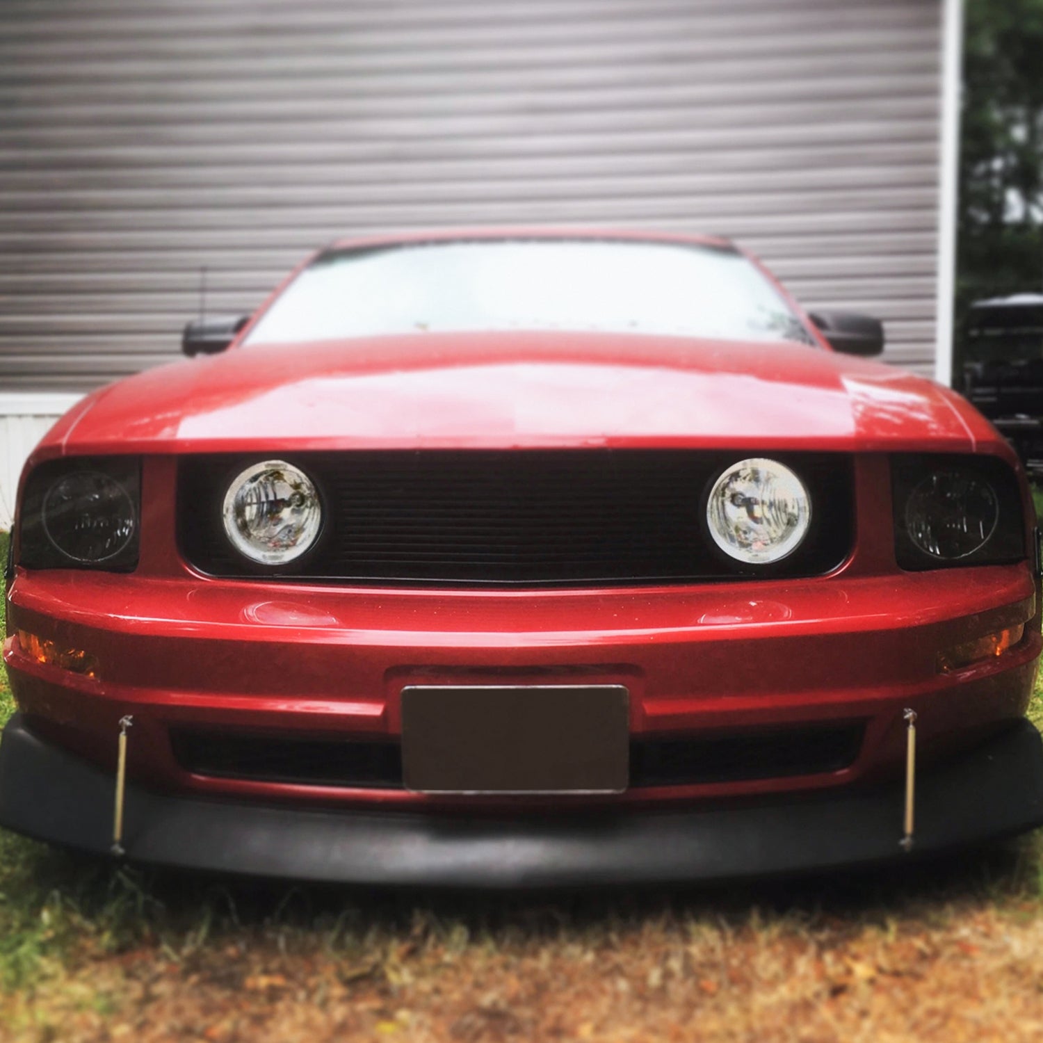 2005-2009 Ford Mustang V6 Black ABS Grille w/ Dual H10 Fog Lights