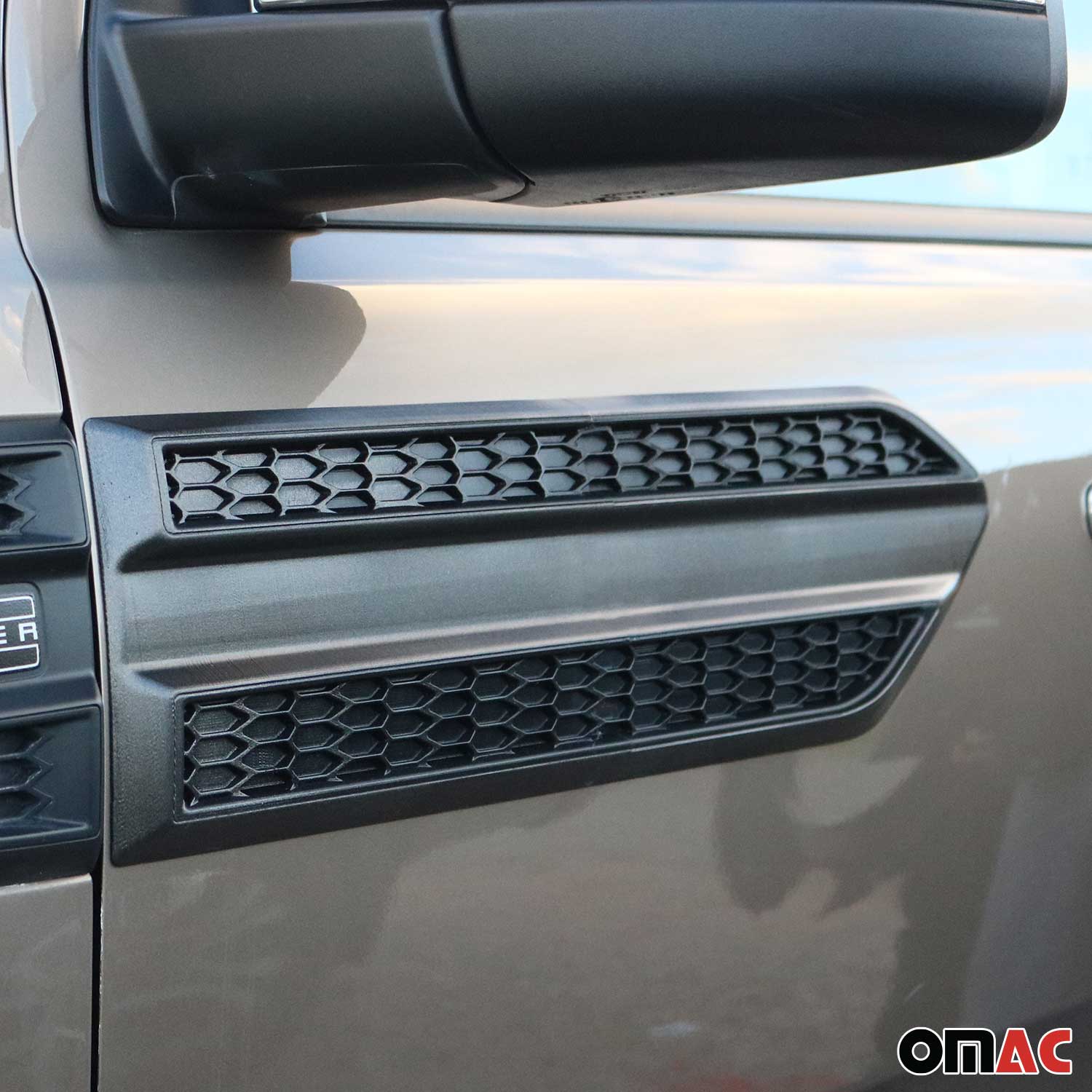 1998-2004 Nissan Frontier Side Door Molding Trim Skirt Garnish Black 2 Pcs