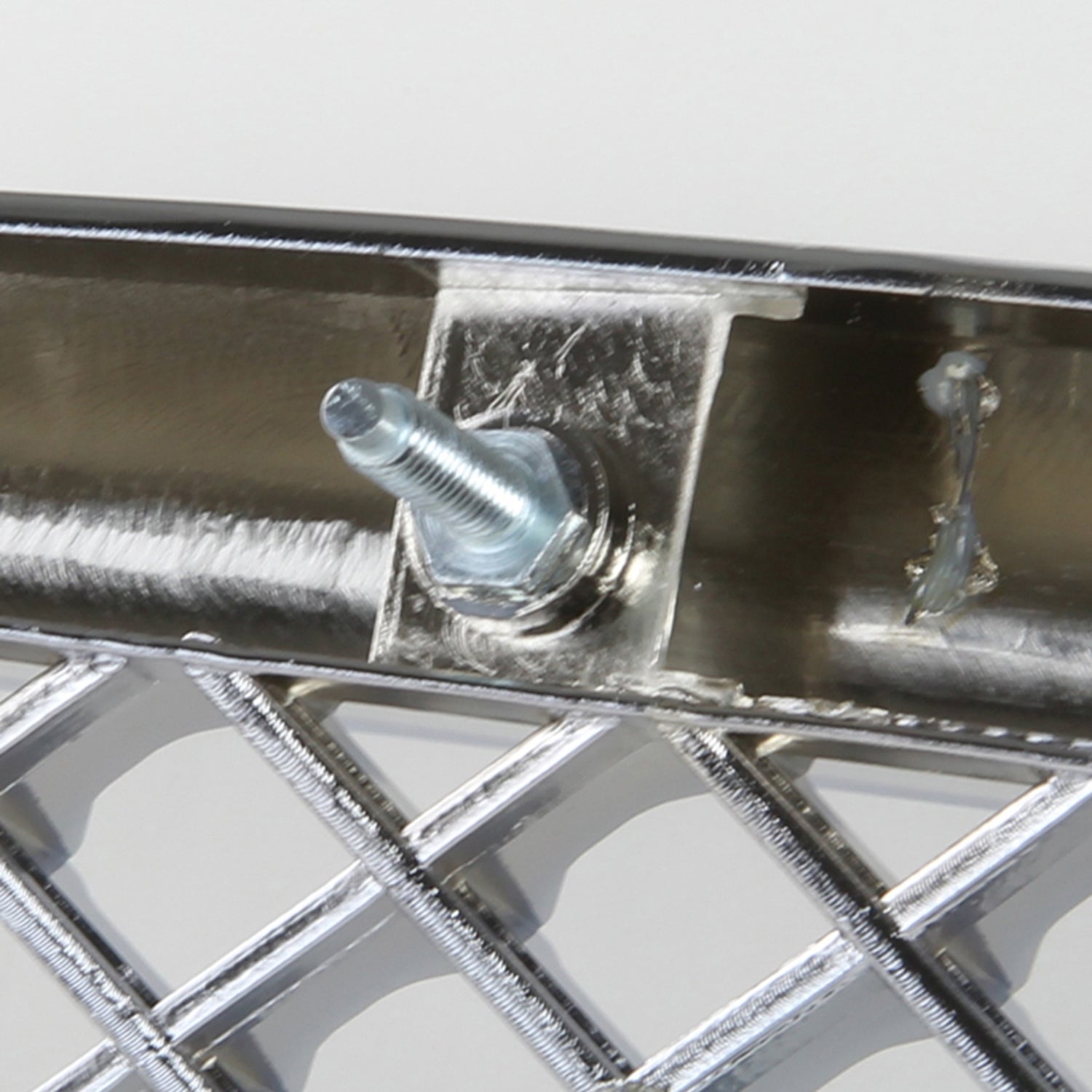 2000-2005 Cadillac Deville Matte Chrome ABS Mesh Grille