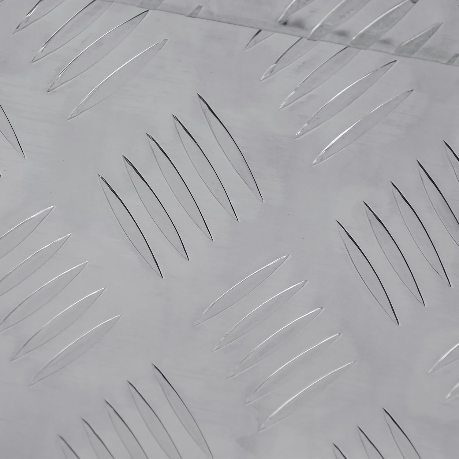 Universal 44" Heavy Duty Silver Alu Truck Tool Box w/ Side Handles Lock & Keys