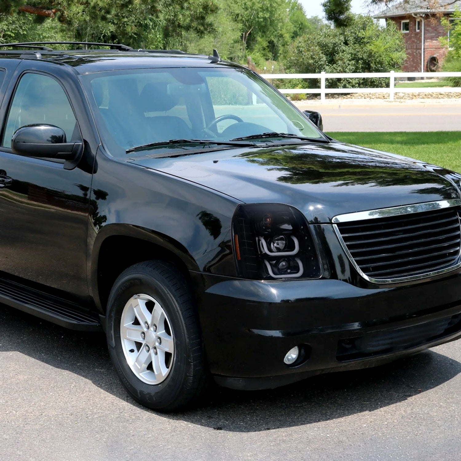 2007-2014 GMC Yukon/Yukon XL 1500/2500 LED U-Bar Headlights Black/Light Smoke