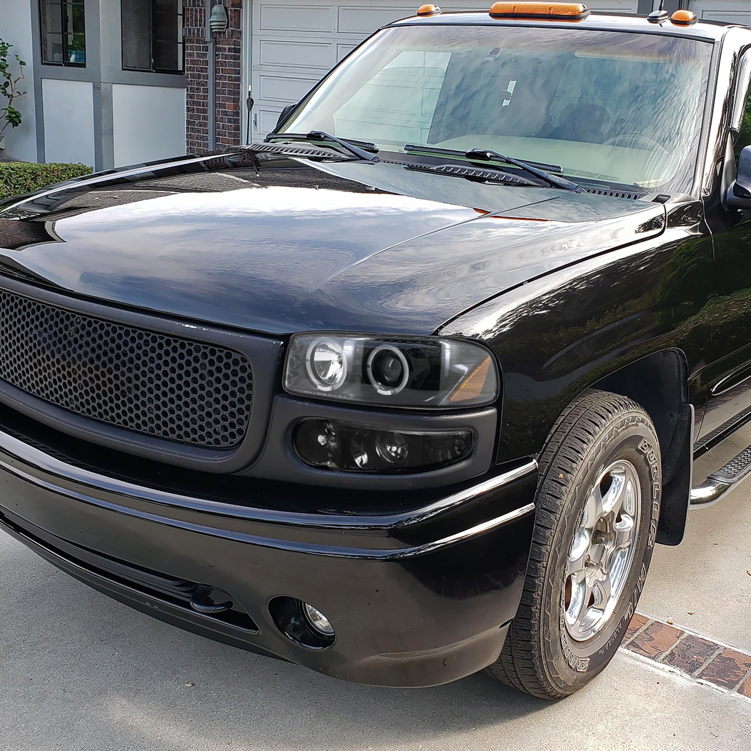 1999-2006 GMC Sierra/Yukon/Yukon XL Dual Halo Projector Headlights Jet Black