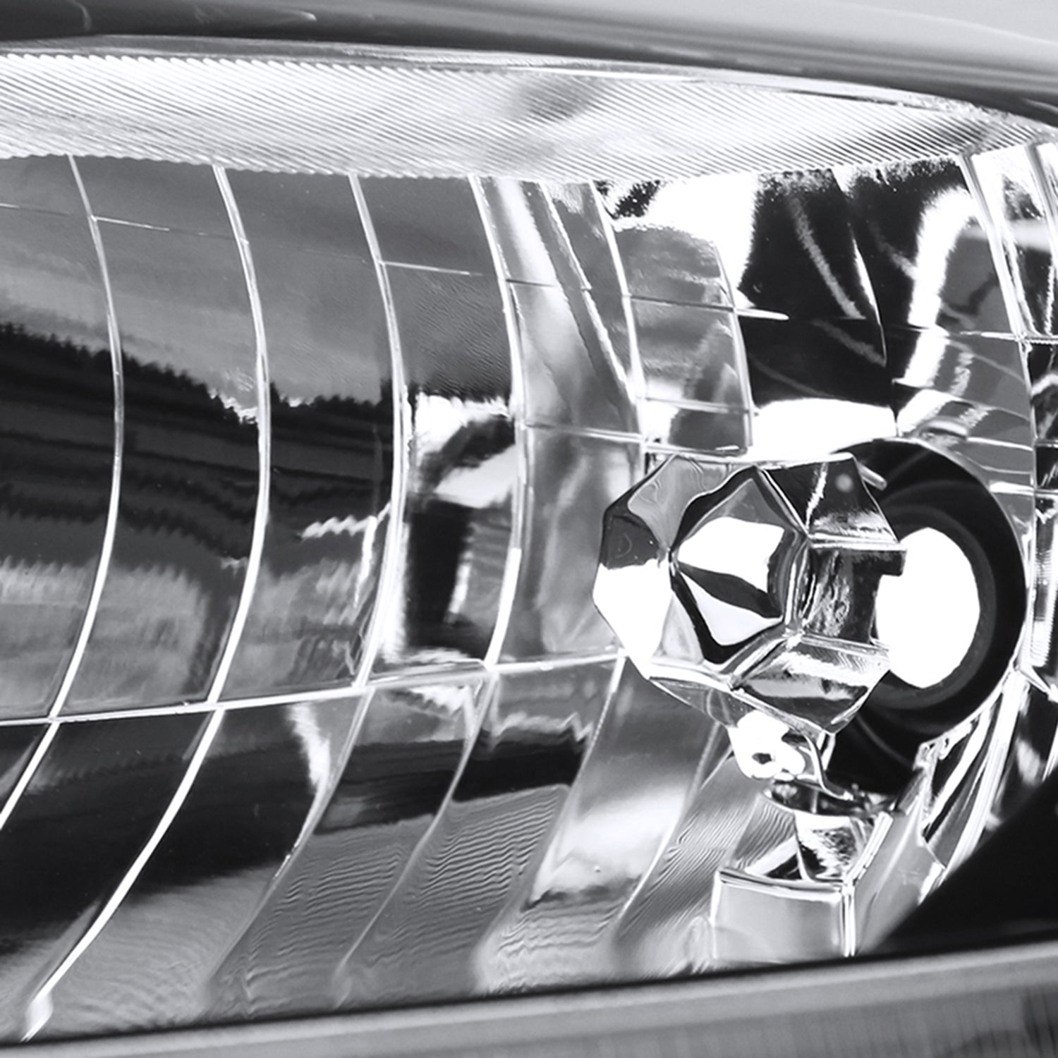 2016-2018 Honda HR-V Crystal Headlights w/ Amber Reflectors Glossy Black/Clear