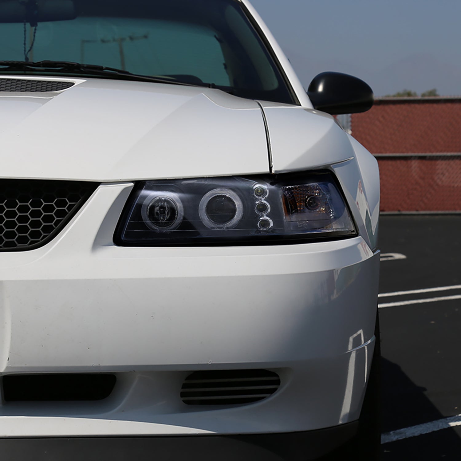 1999-2004 Ford Mustang Dual Halo V2 Projector Headlights Matte Black/Clear