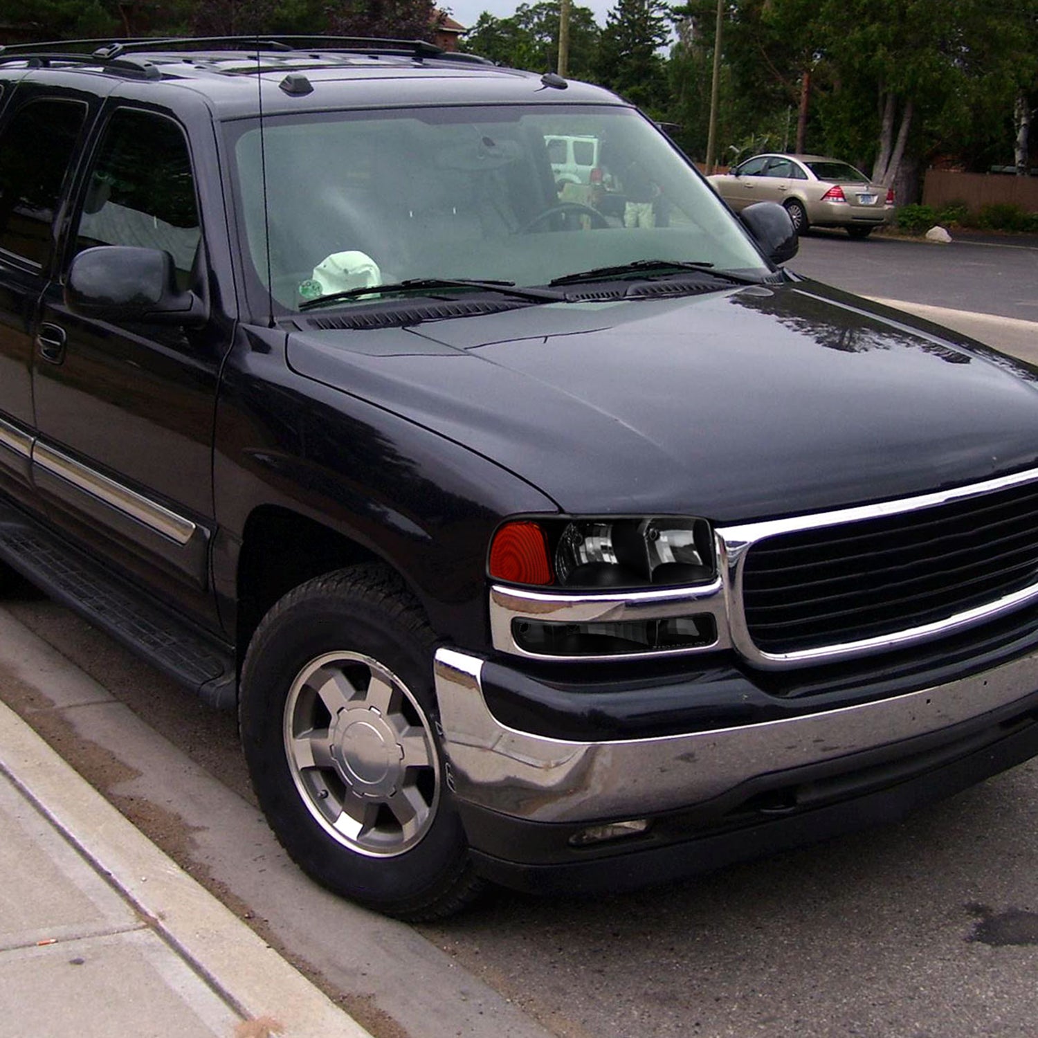 1999-2006 GMC Sierra/Yukon/Yukon XL Headlights Amber Reflector Black