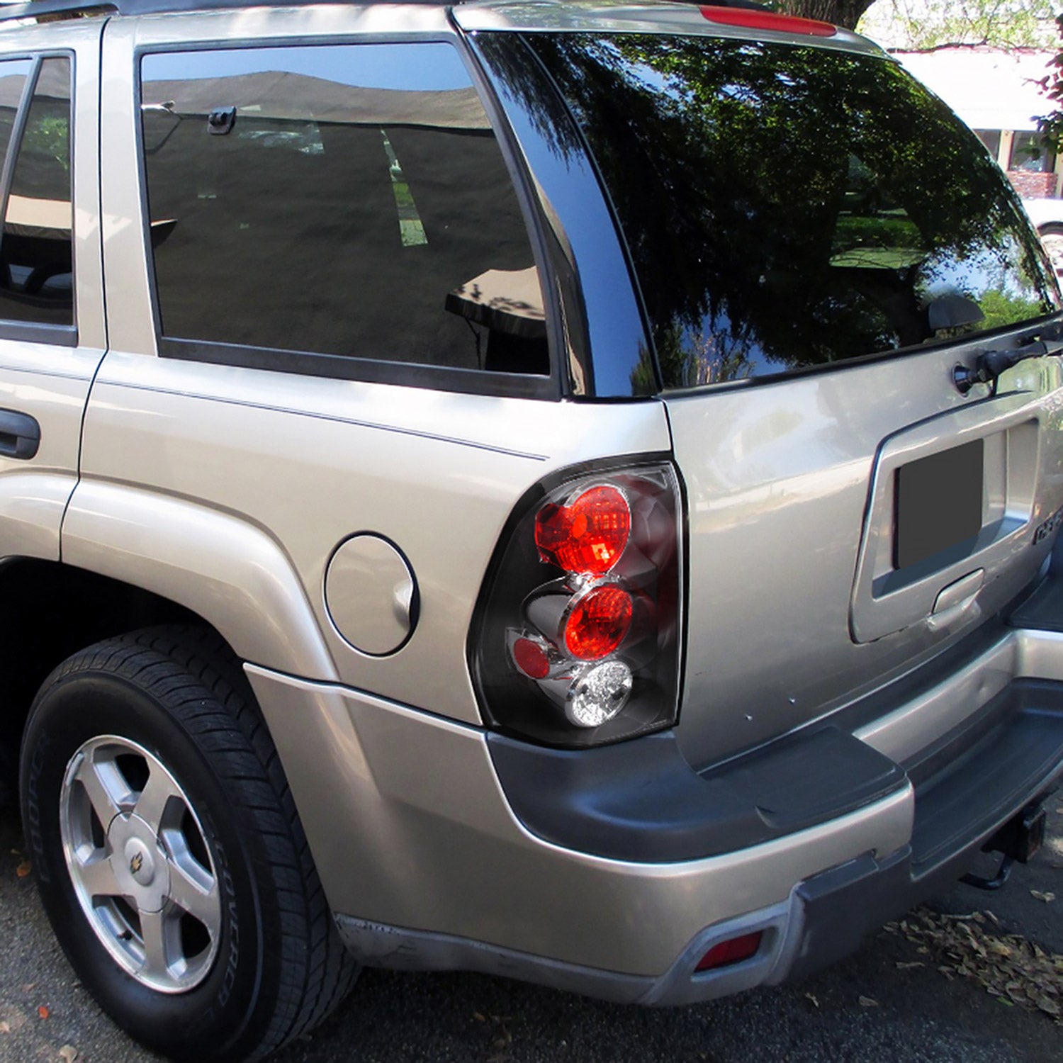 2002-2009 Chevrolet Trailblazer Tail Lights Matte Black Housing/Clear Lens