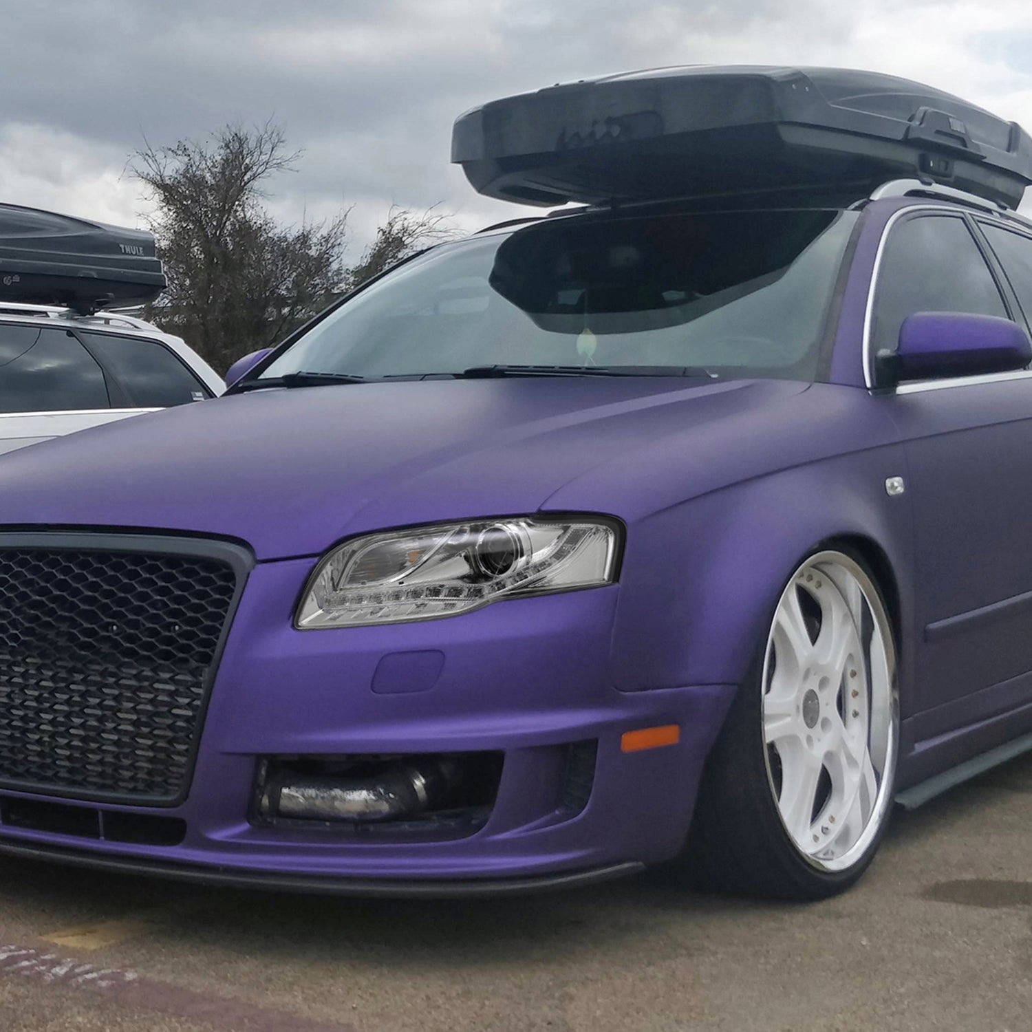 2006-2008 Audi A4 Projector Headlights w/R8 SMD LED Light Strip Chrome/Clear