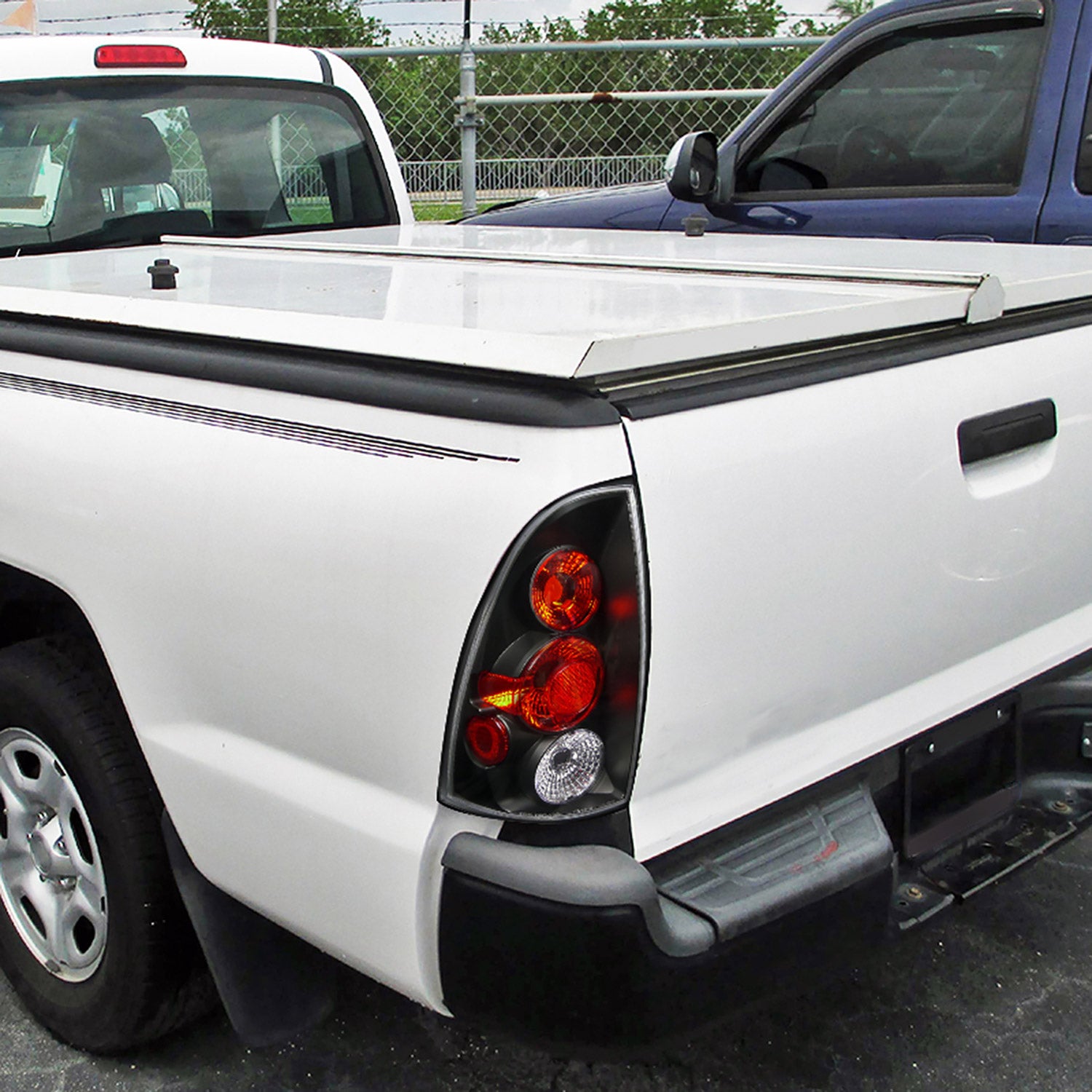 2005-2008 Toyota Tacoma Tail Lights Matte Black Housing/Clear Lens