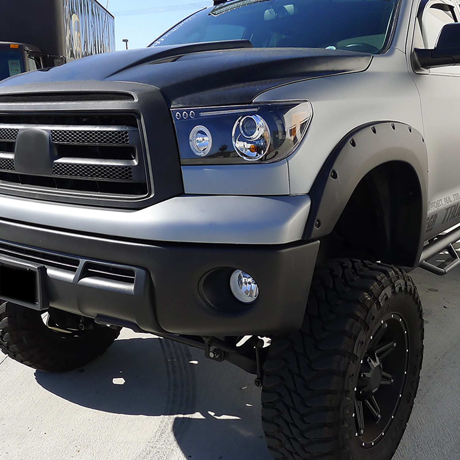 2007-2013 Toyota Tundra/ 08-2017 Sequoia Single Halo Projector Headlights Black