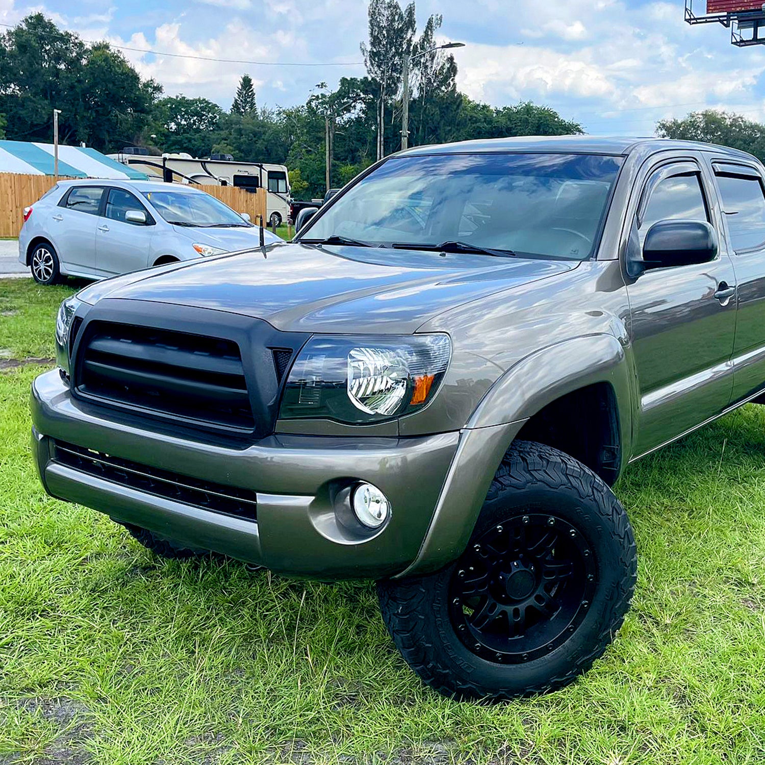 2005-2011 Toyota Tacoma Factory Style Headlights Matte Black/Clear Lens