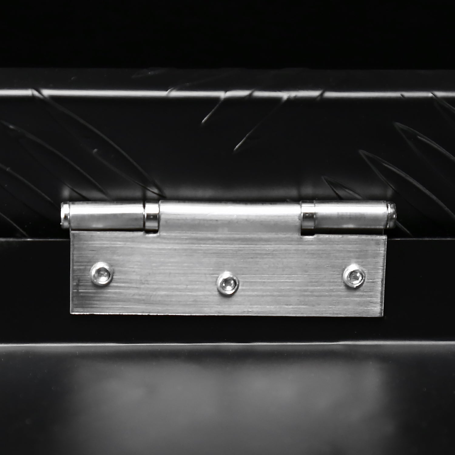 Universal 31" Heavy Duty Black Aluminum Tool Box w/ Side Handles Lock & Keys