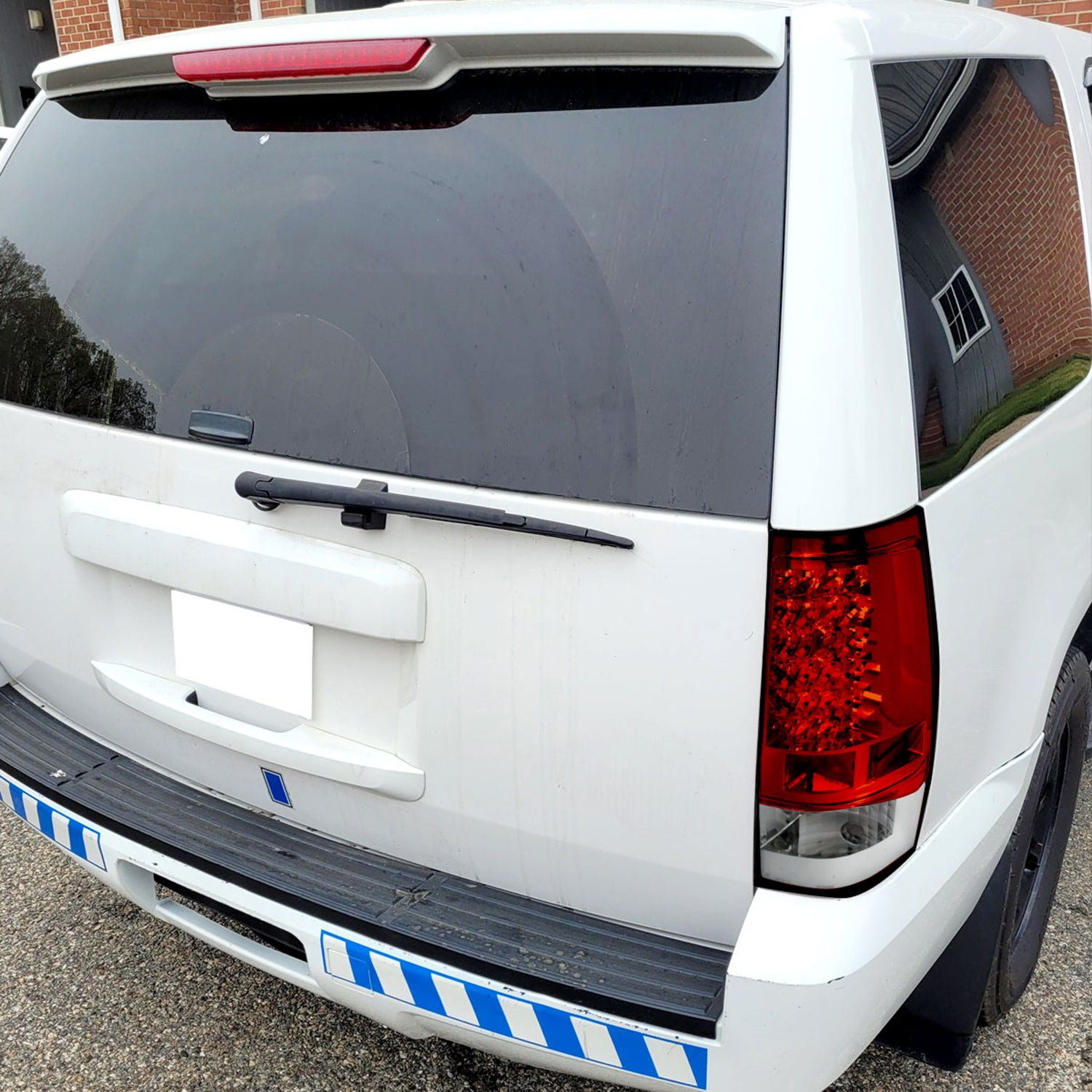 2007-2014 Chevy Tahoe/Suburban LED Tail Lights Chrome Housing/Red Clear Lens