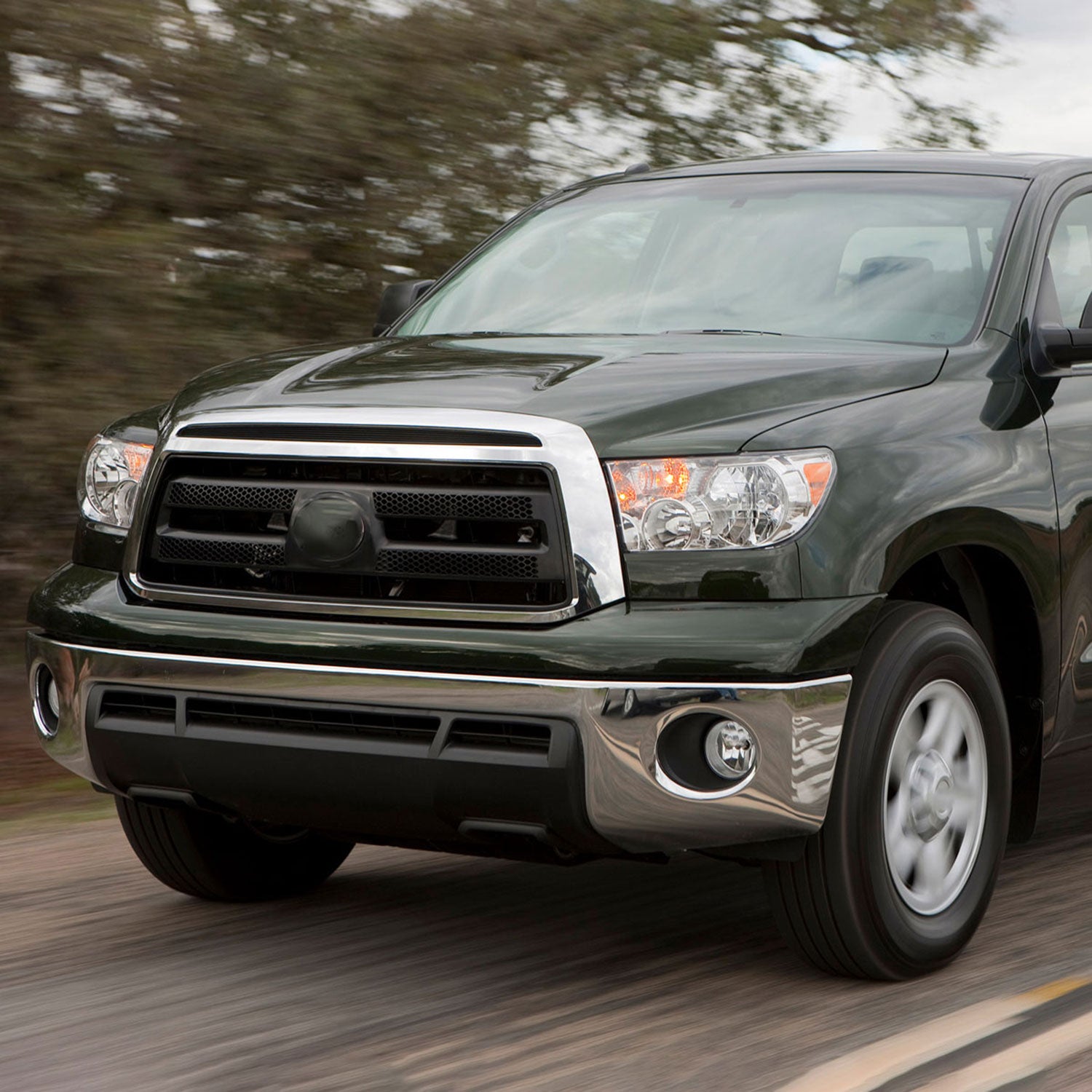 2007-2013 Toyota Tundra/Sequoia H10 Fog Lights Kit Chrome Housing/Clear Lens