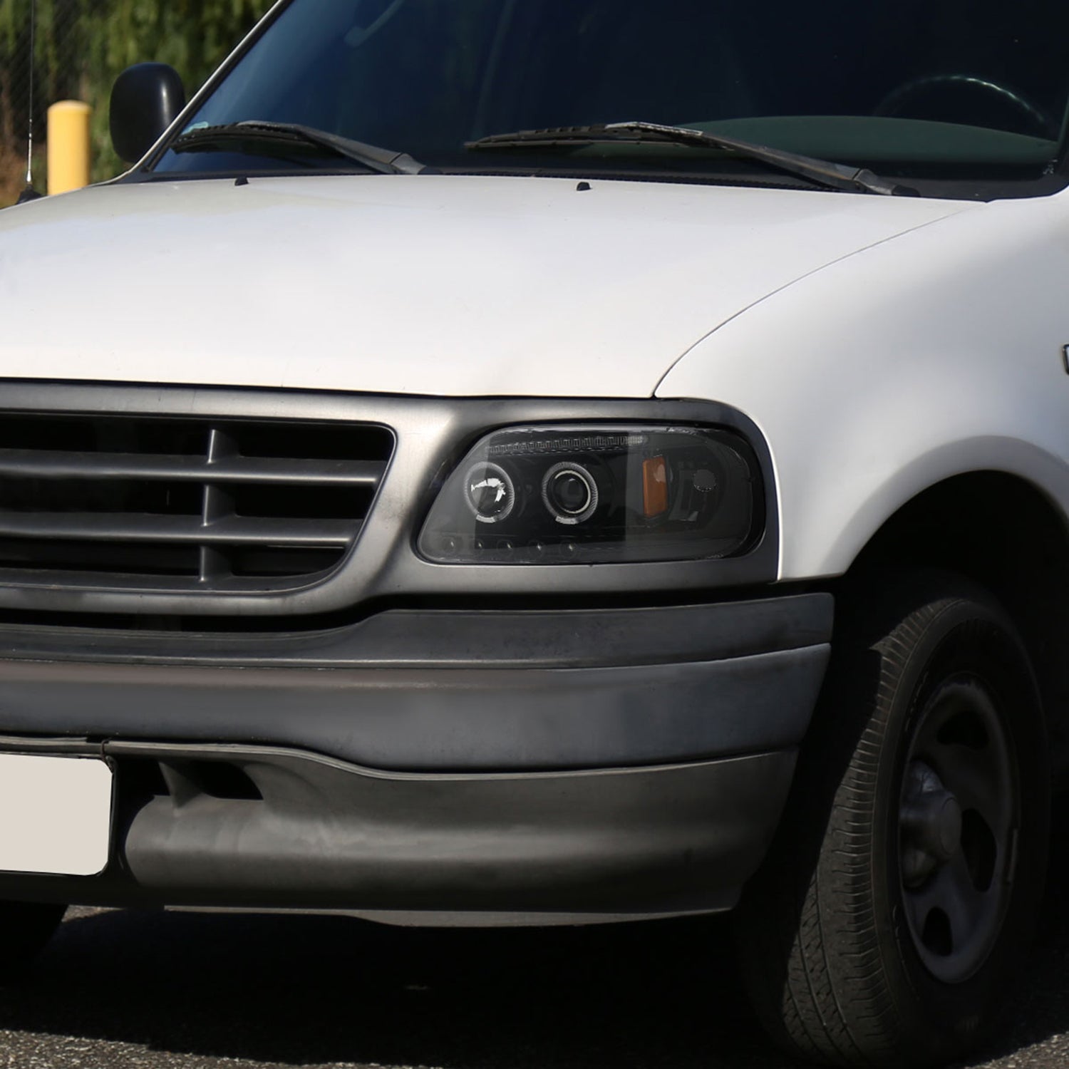 1997-2004 Ford F-150 / Expedition Dual Halo Projector Headlights Jet Black